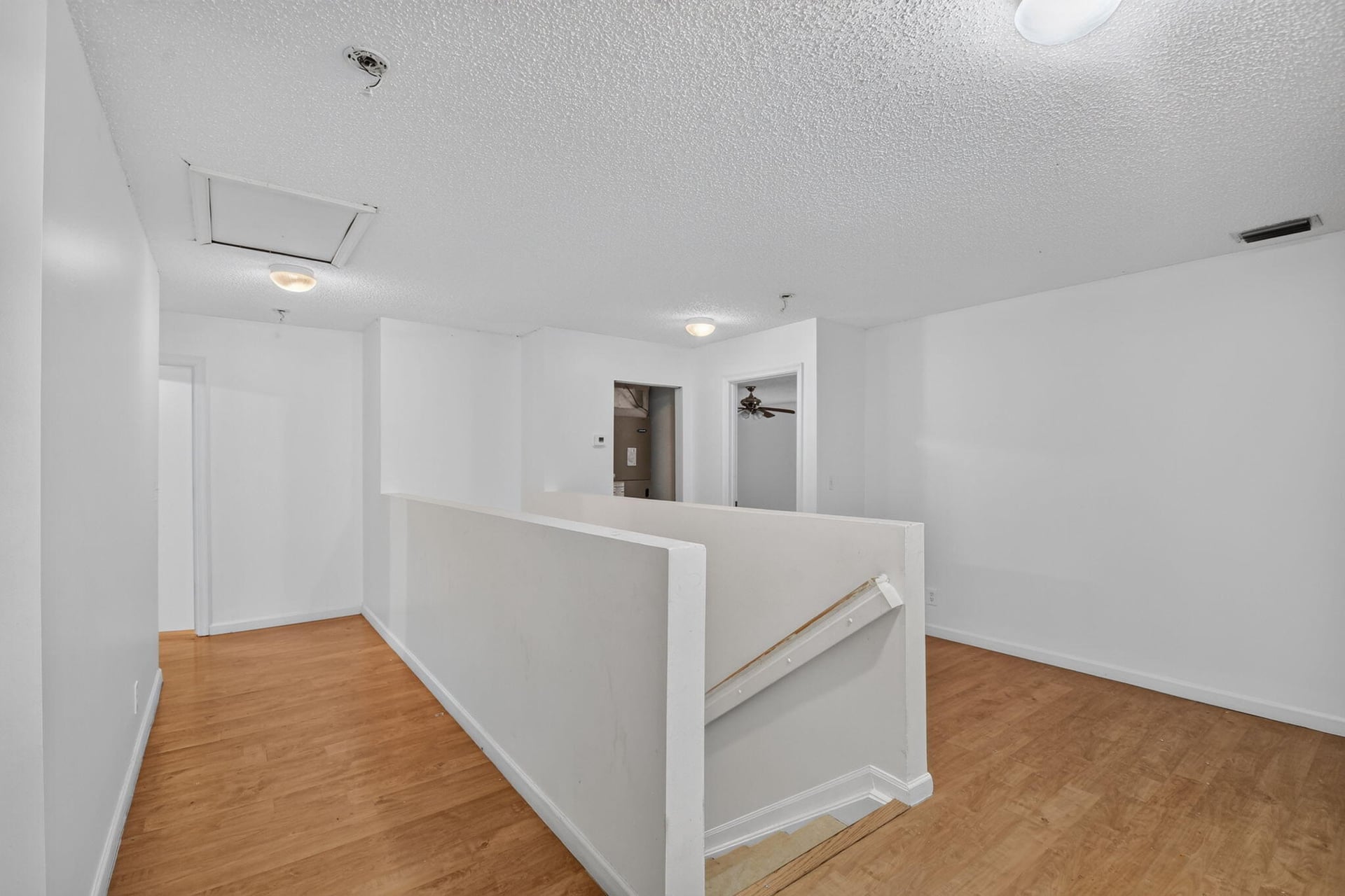 Unit 5349 photo 20