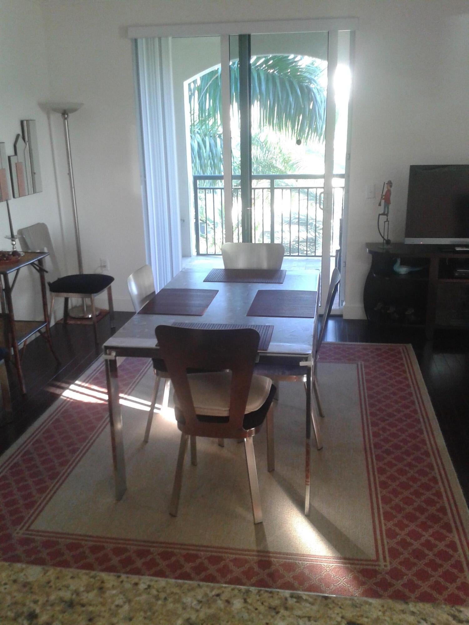 Residence photo 25