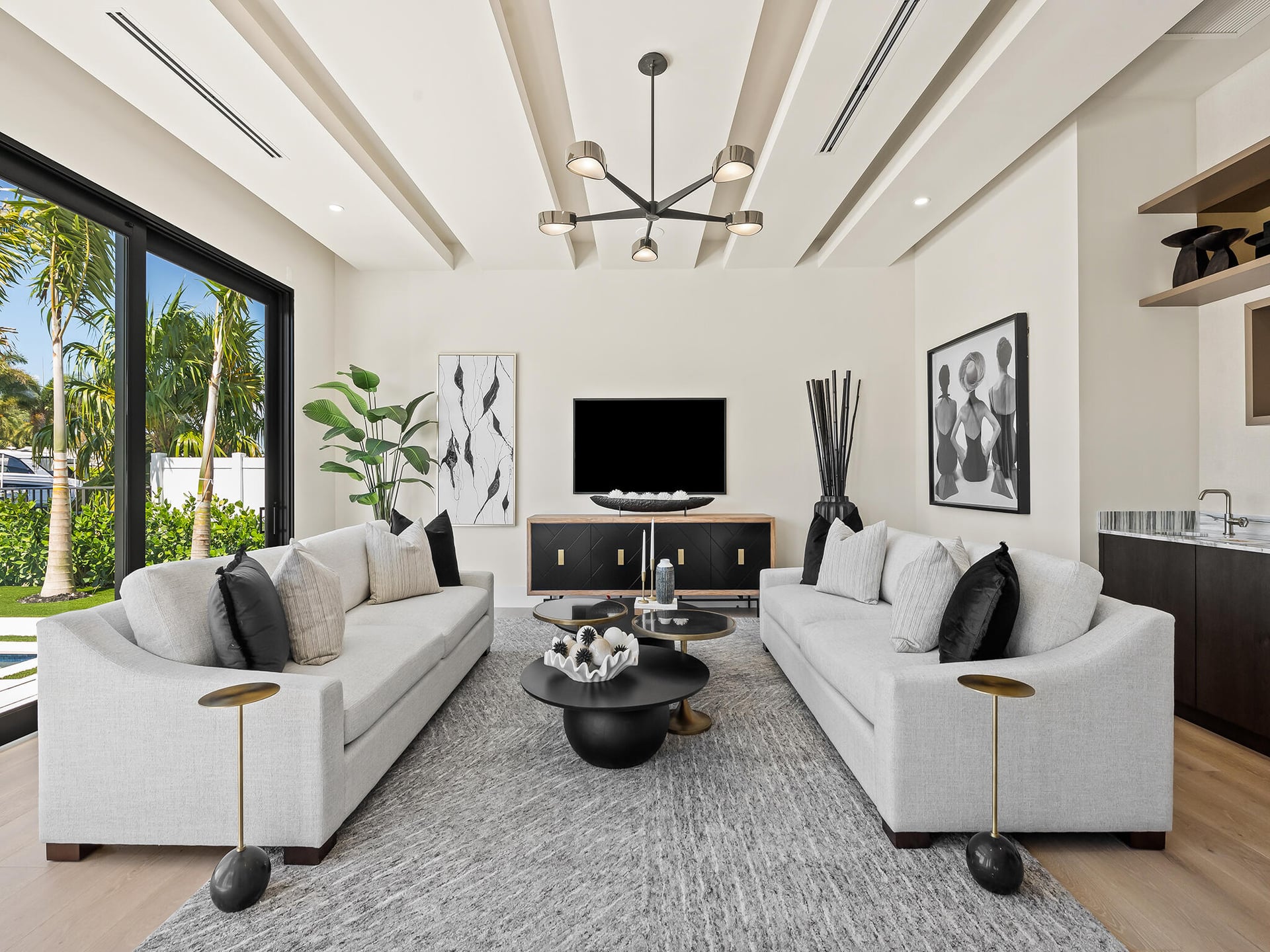  Residence photo 8