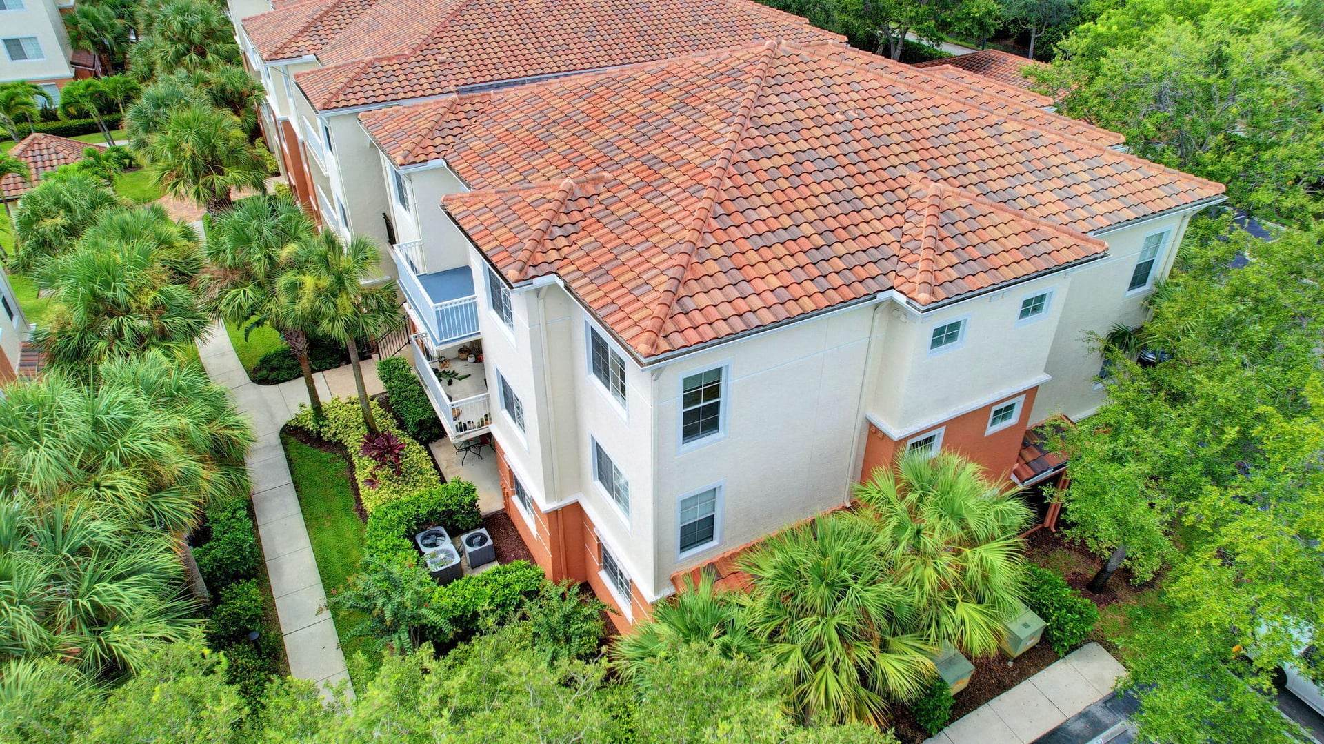 Unit 5302 photo 32