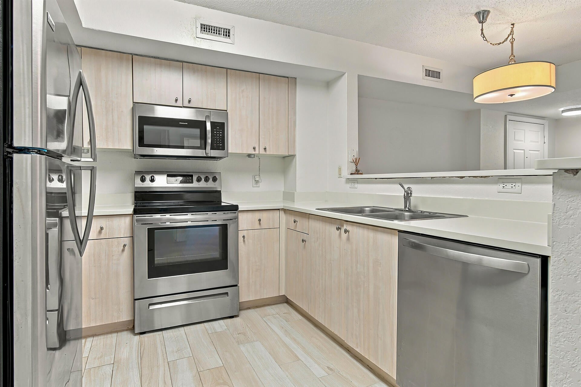 Flagler Pointe Unit 603 photo 8