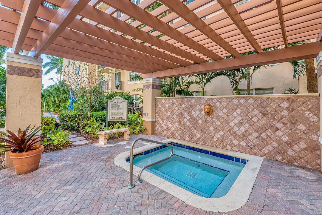 Flagler Pointe Unit 603 photo 37