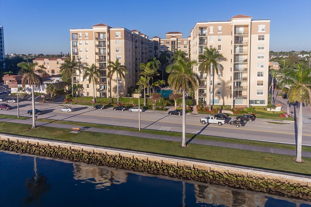 Flagler Pointe Unit 603 photo 38