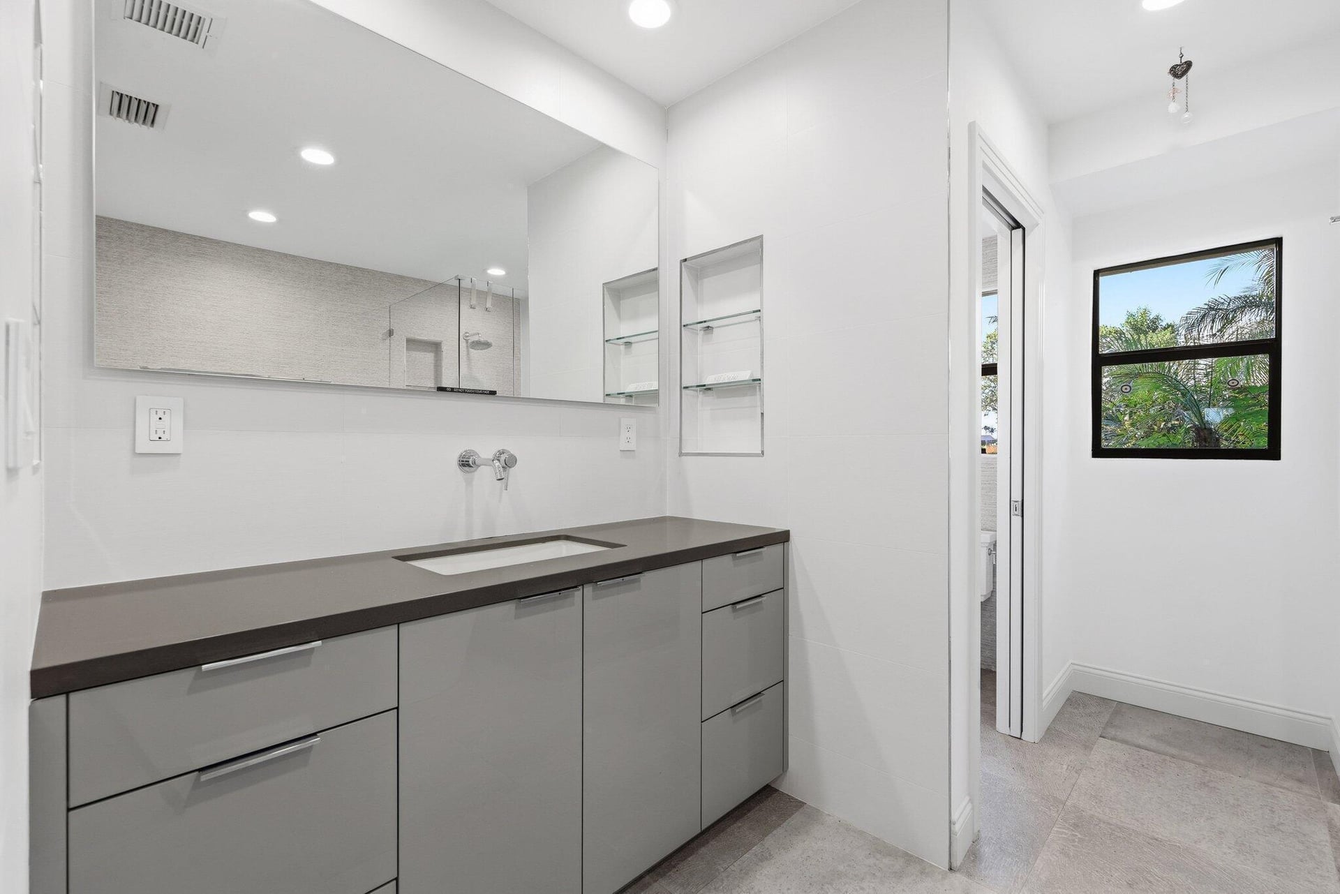 Unit H104 photo 38