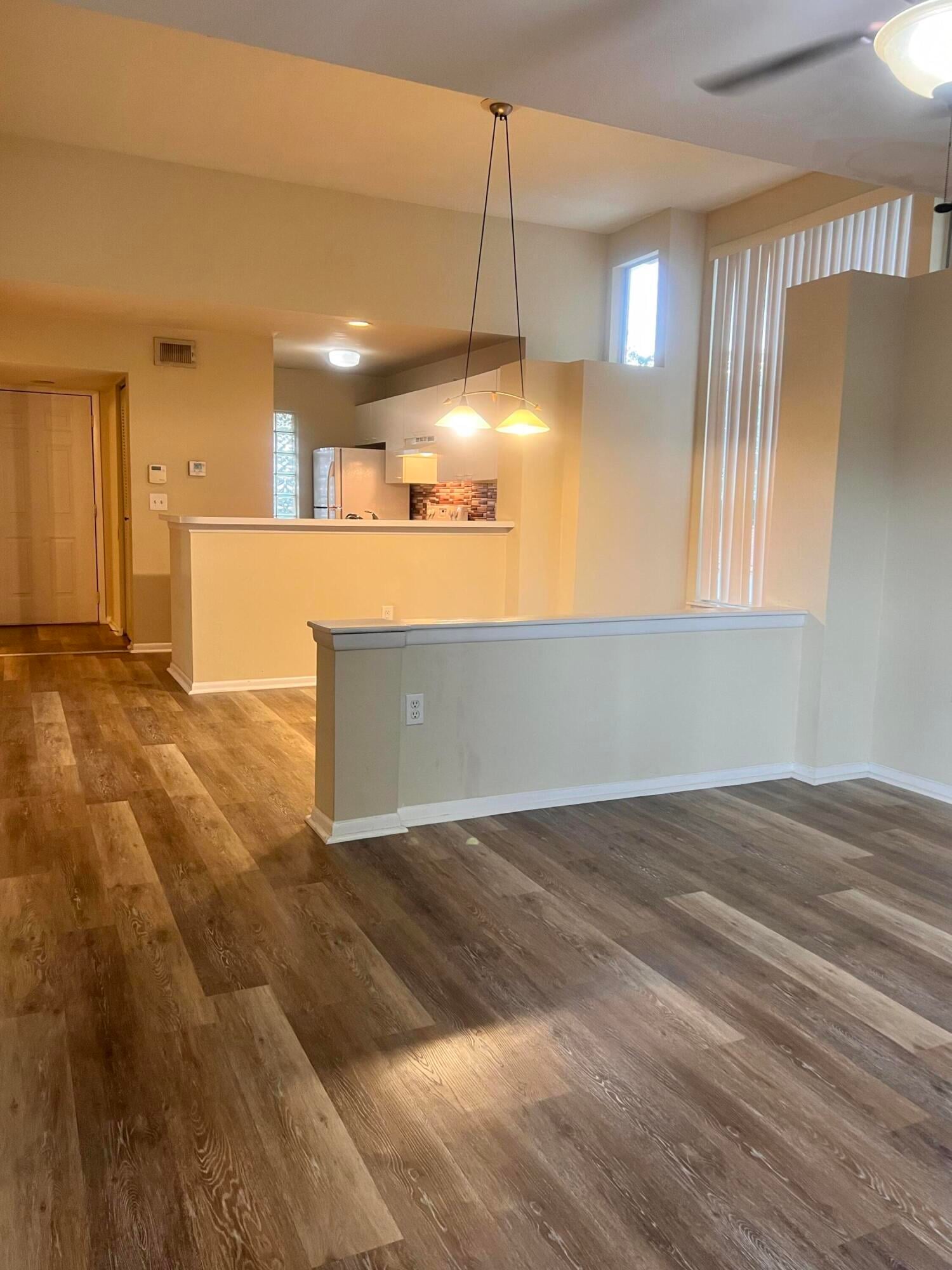 Unit 1613 photo 15