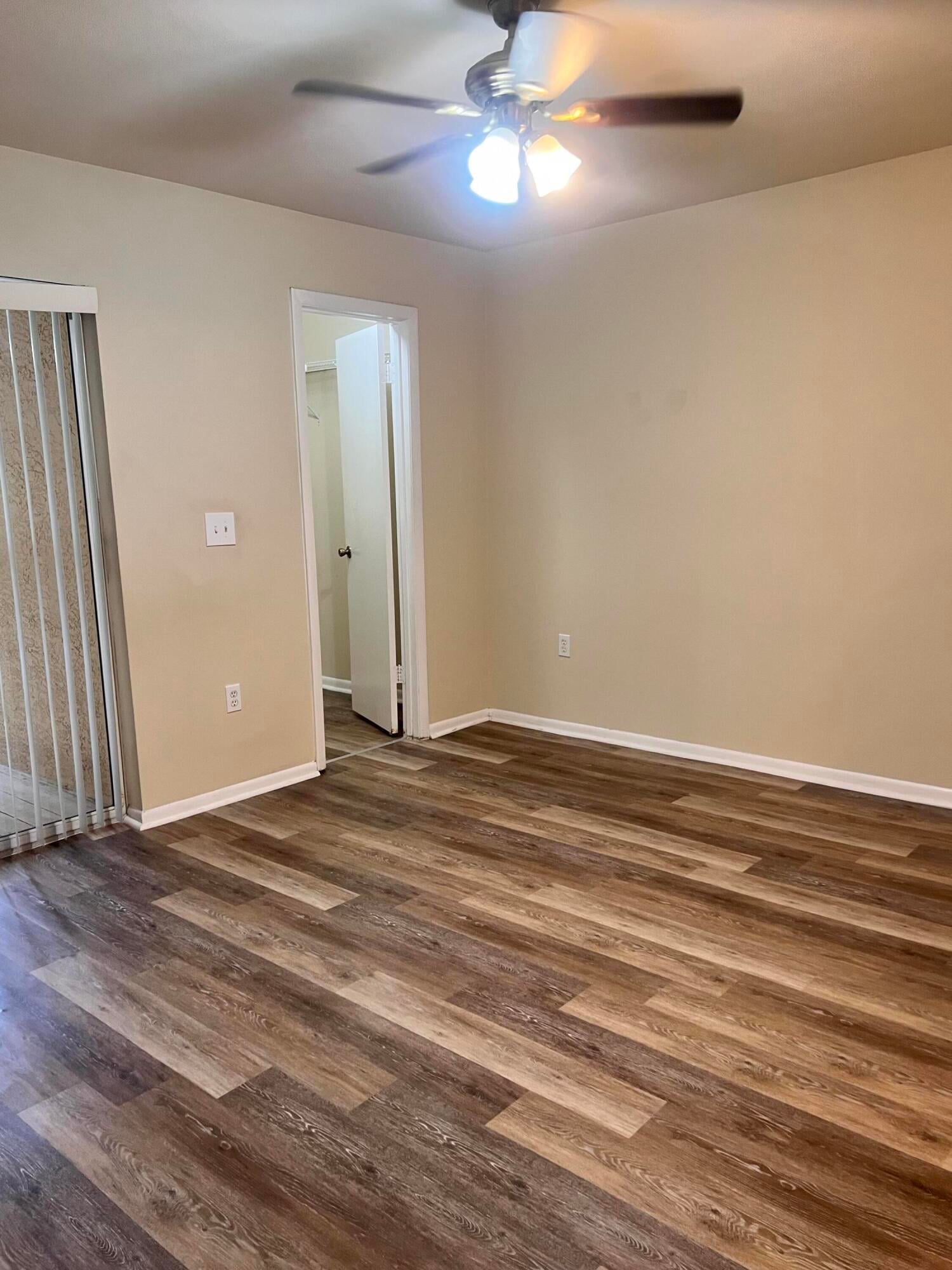 Unit 1613 photo 17