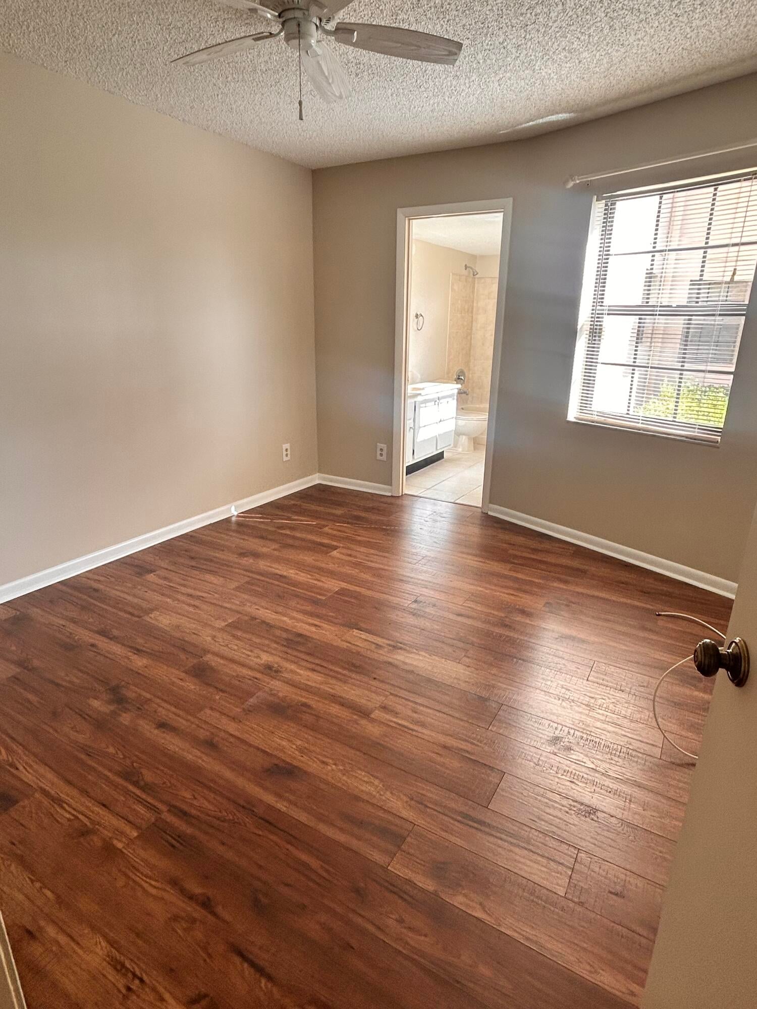  Unit 5-50 photo 5