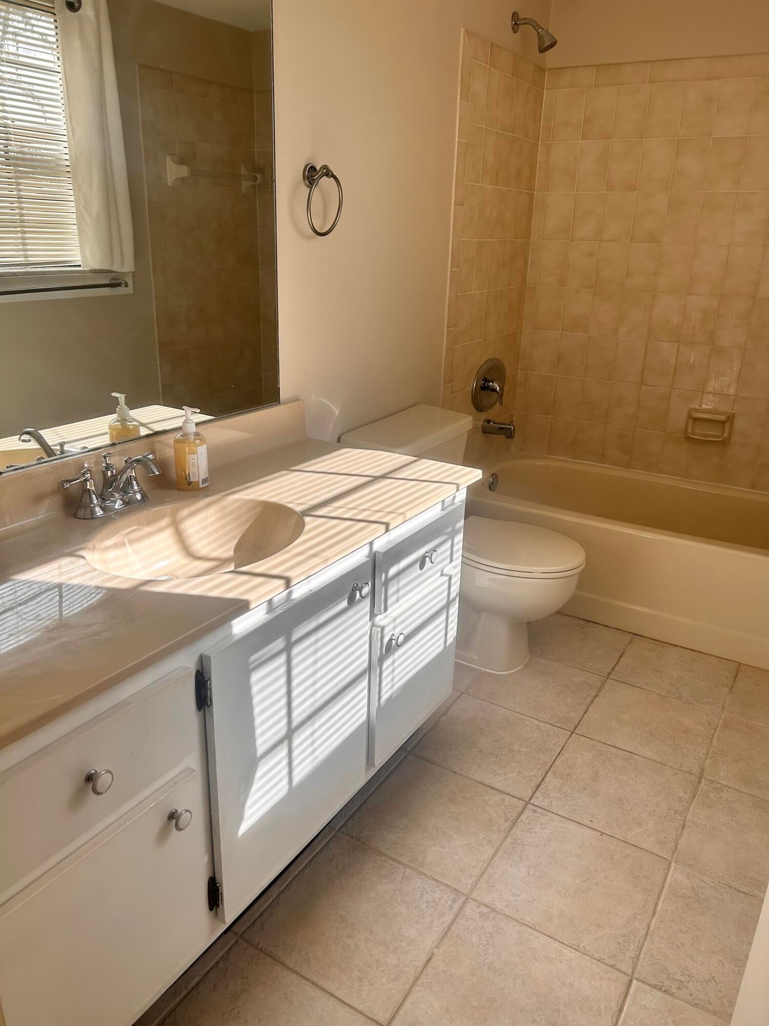  Unit 5-50 photo 6