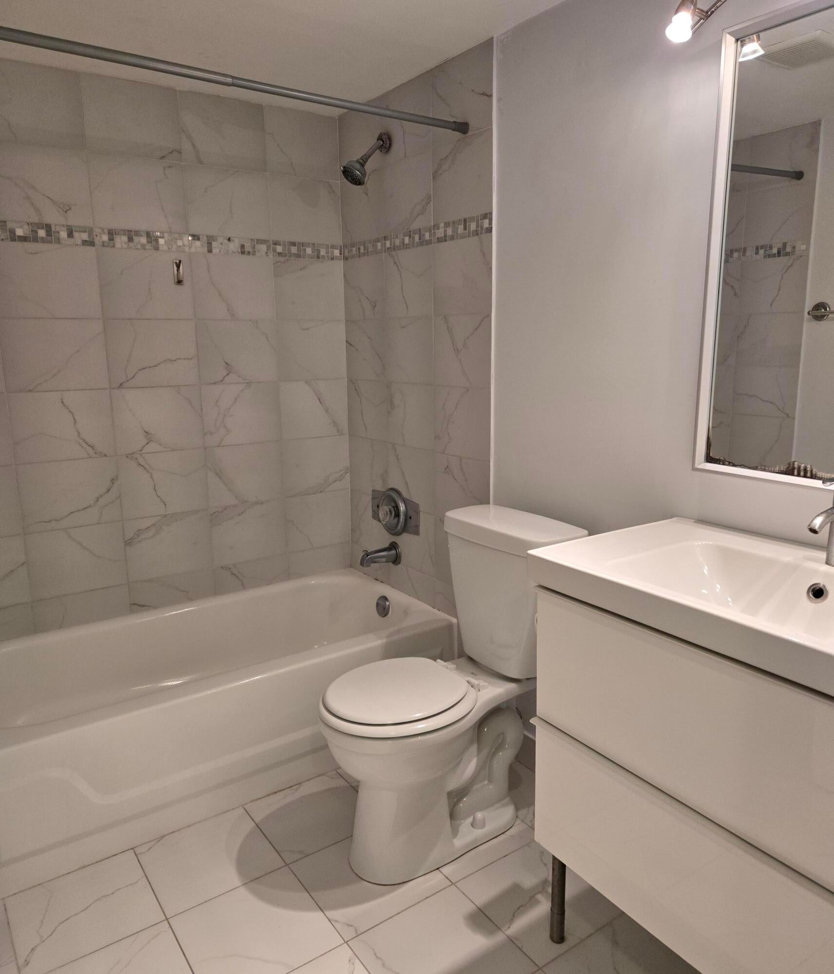 Unit D3 photo 16