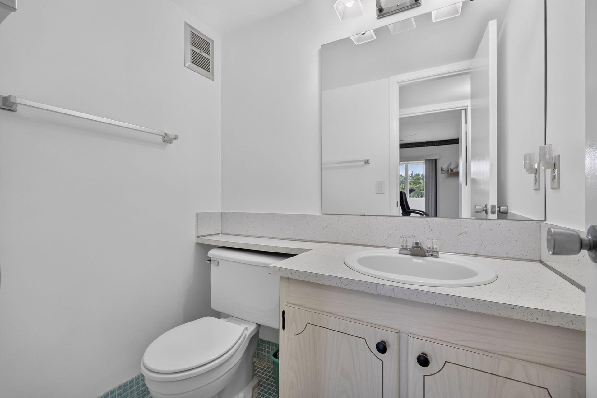 Residence photo 9