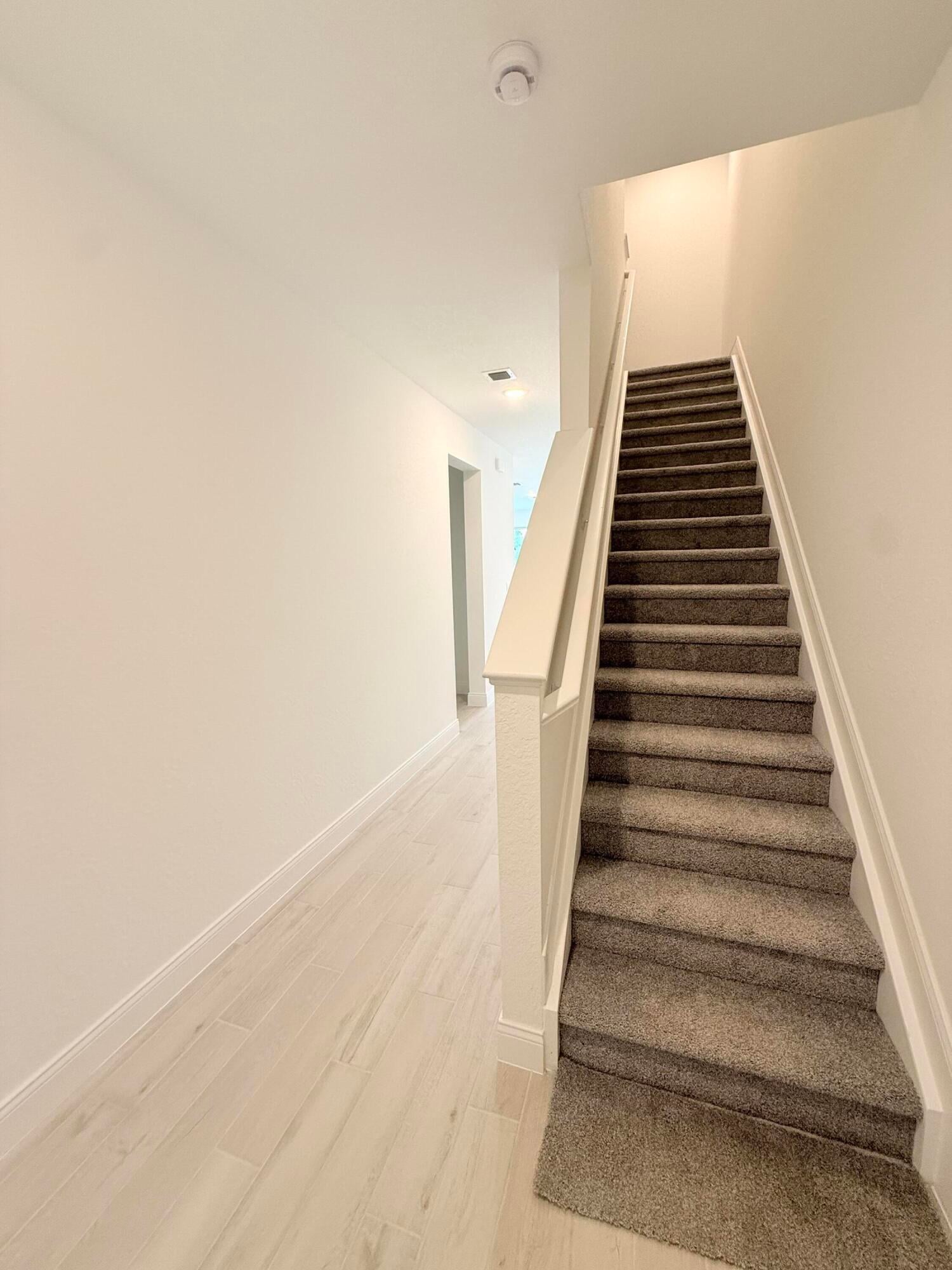  Residence photo 11