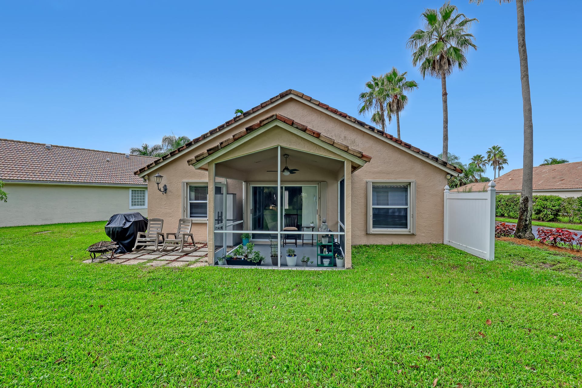  Residence photo 32