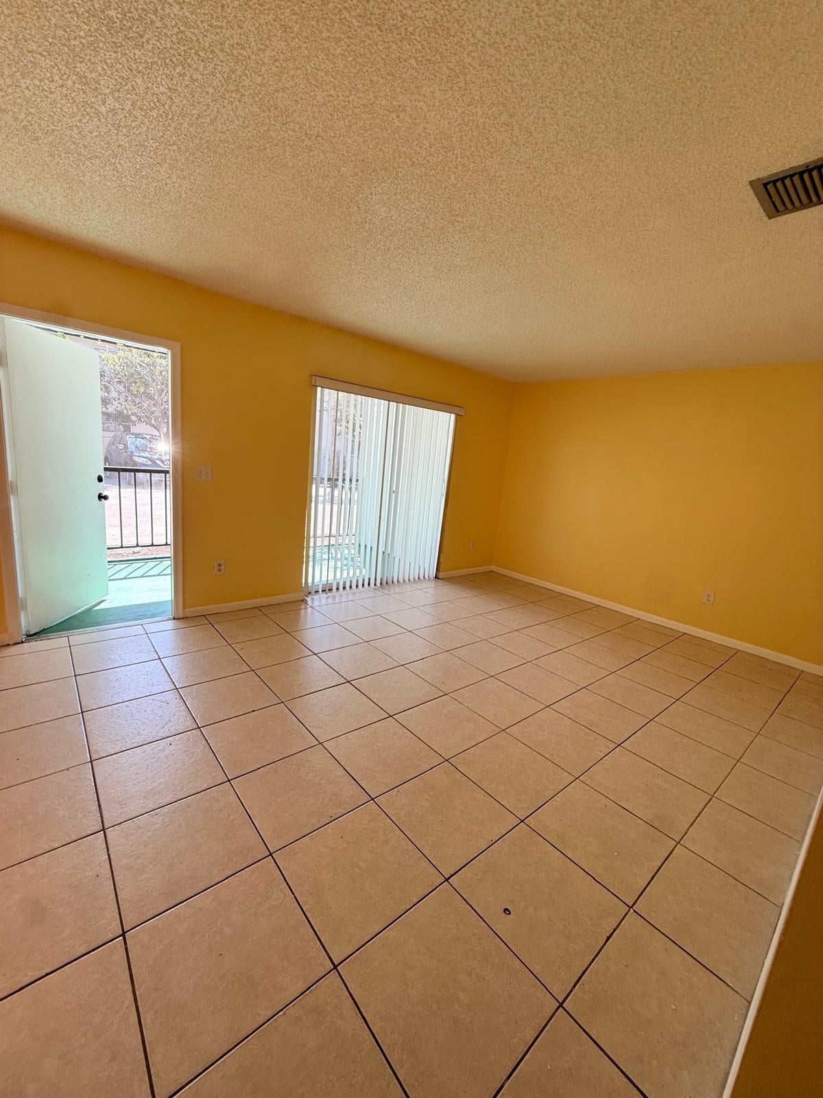 Residence photo 10