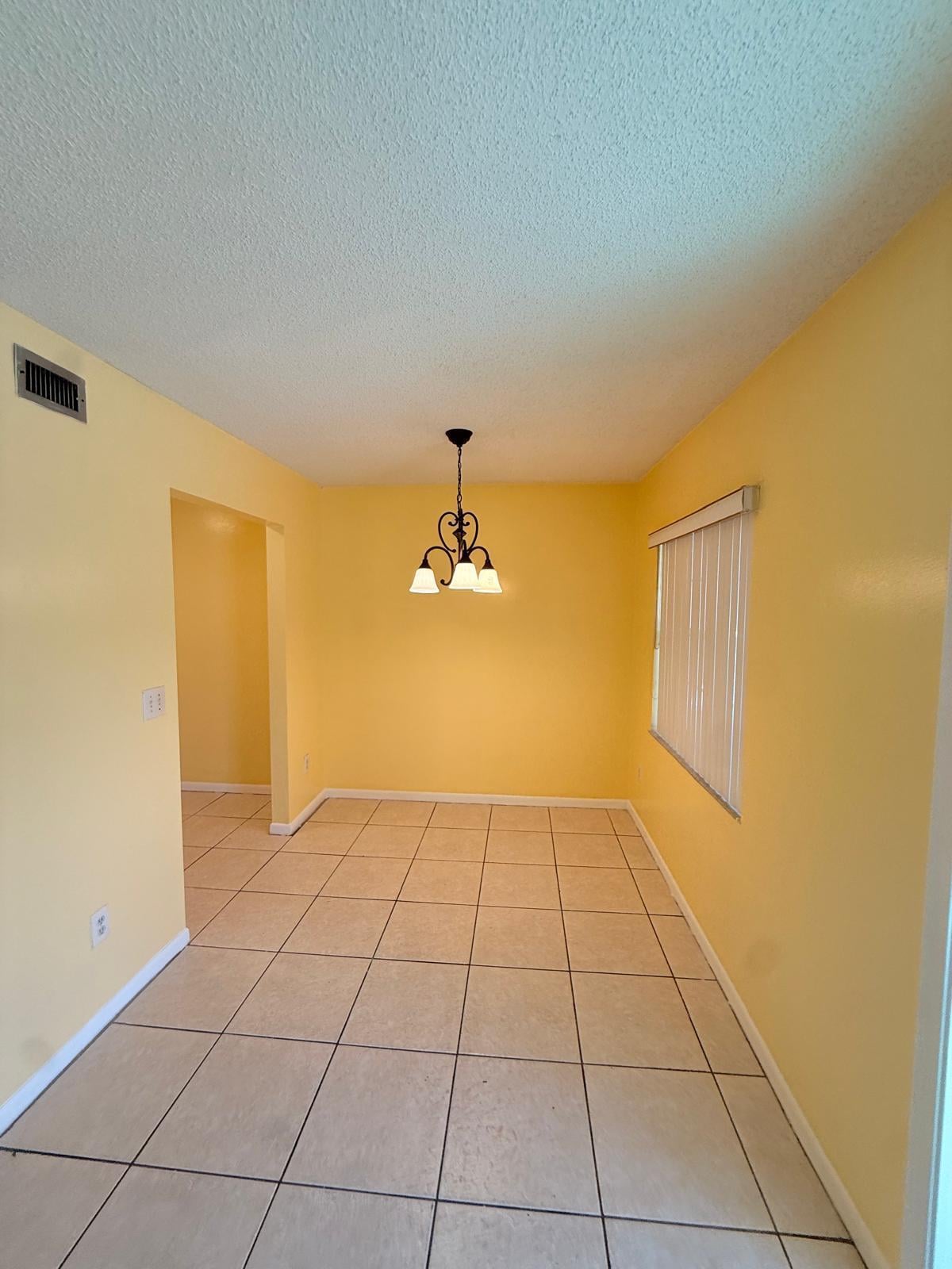 Residence photo 12