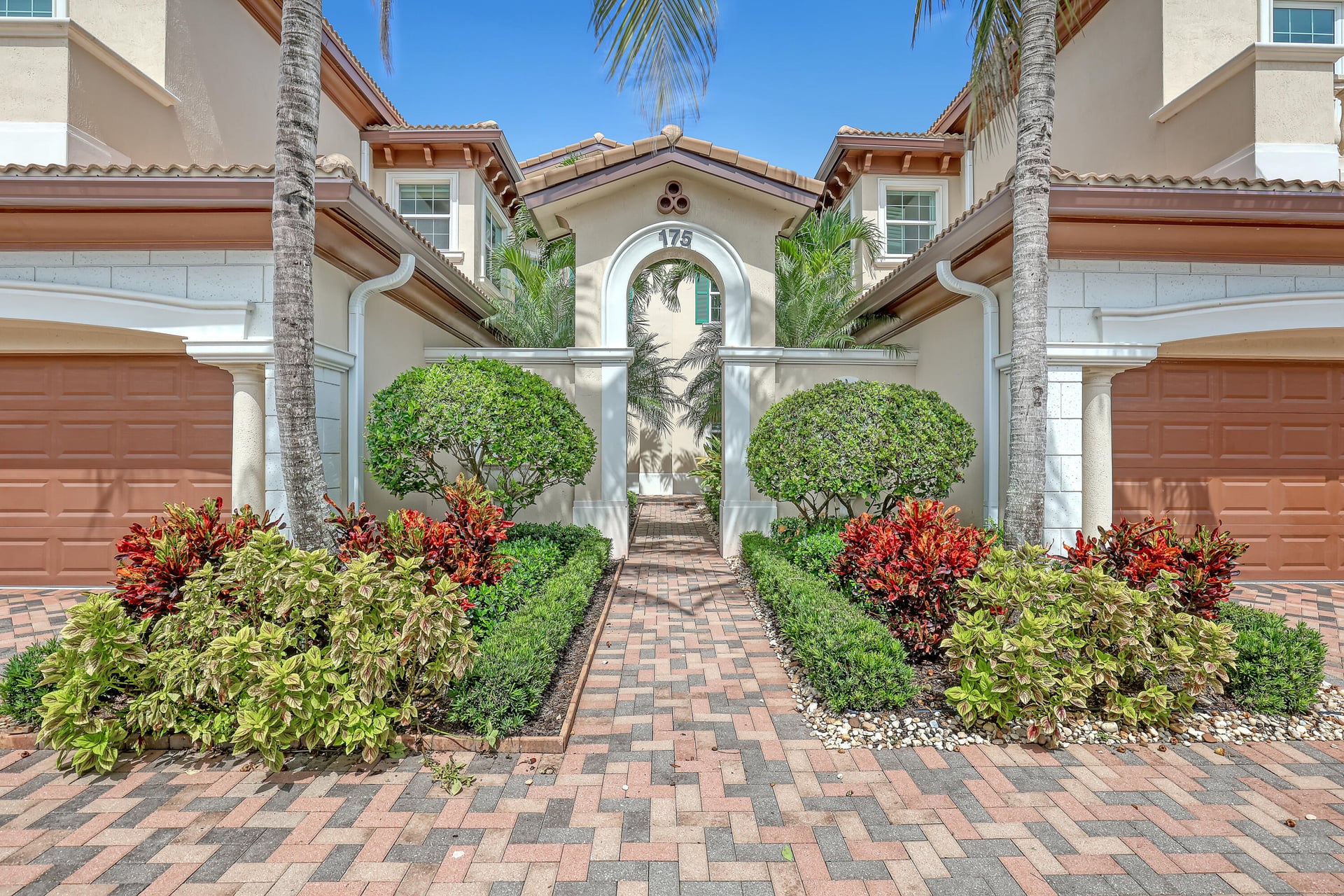 Jupiter Country Club Unit 137 photo 2