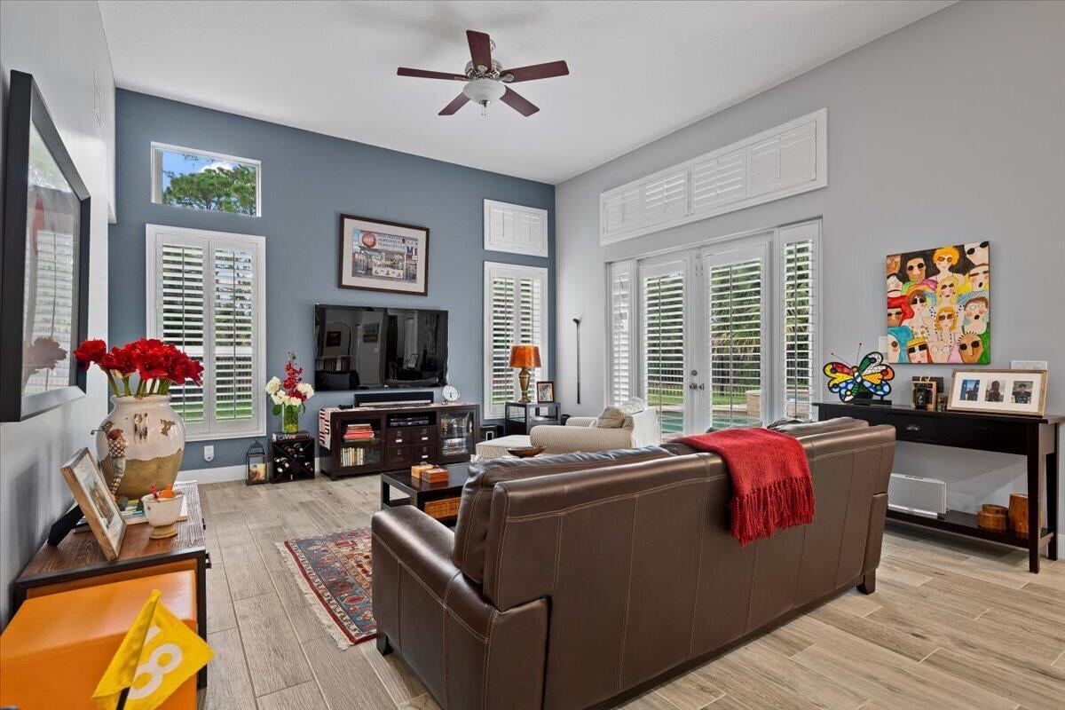  Residence photo 16
