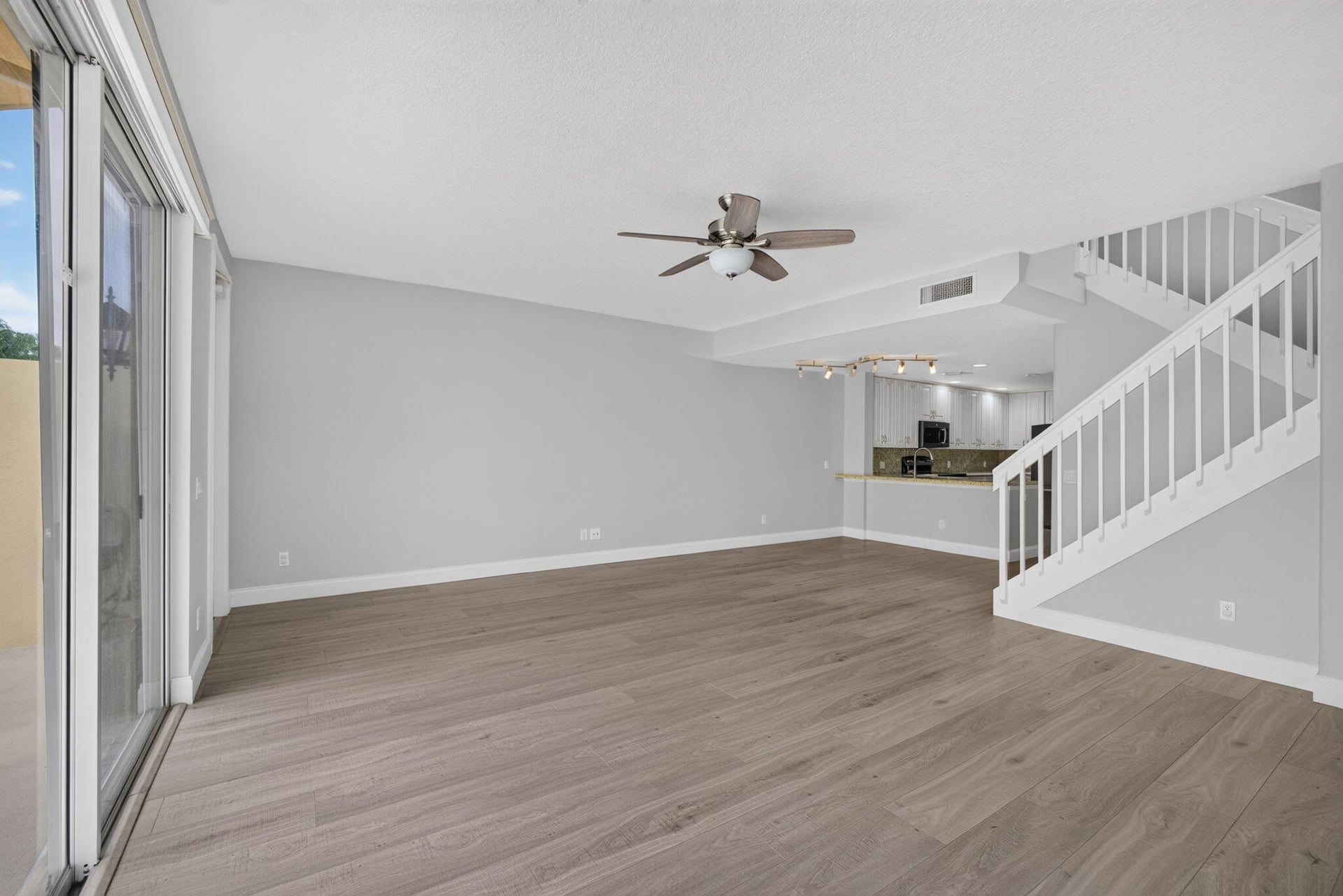 Residence photo 6