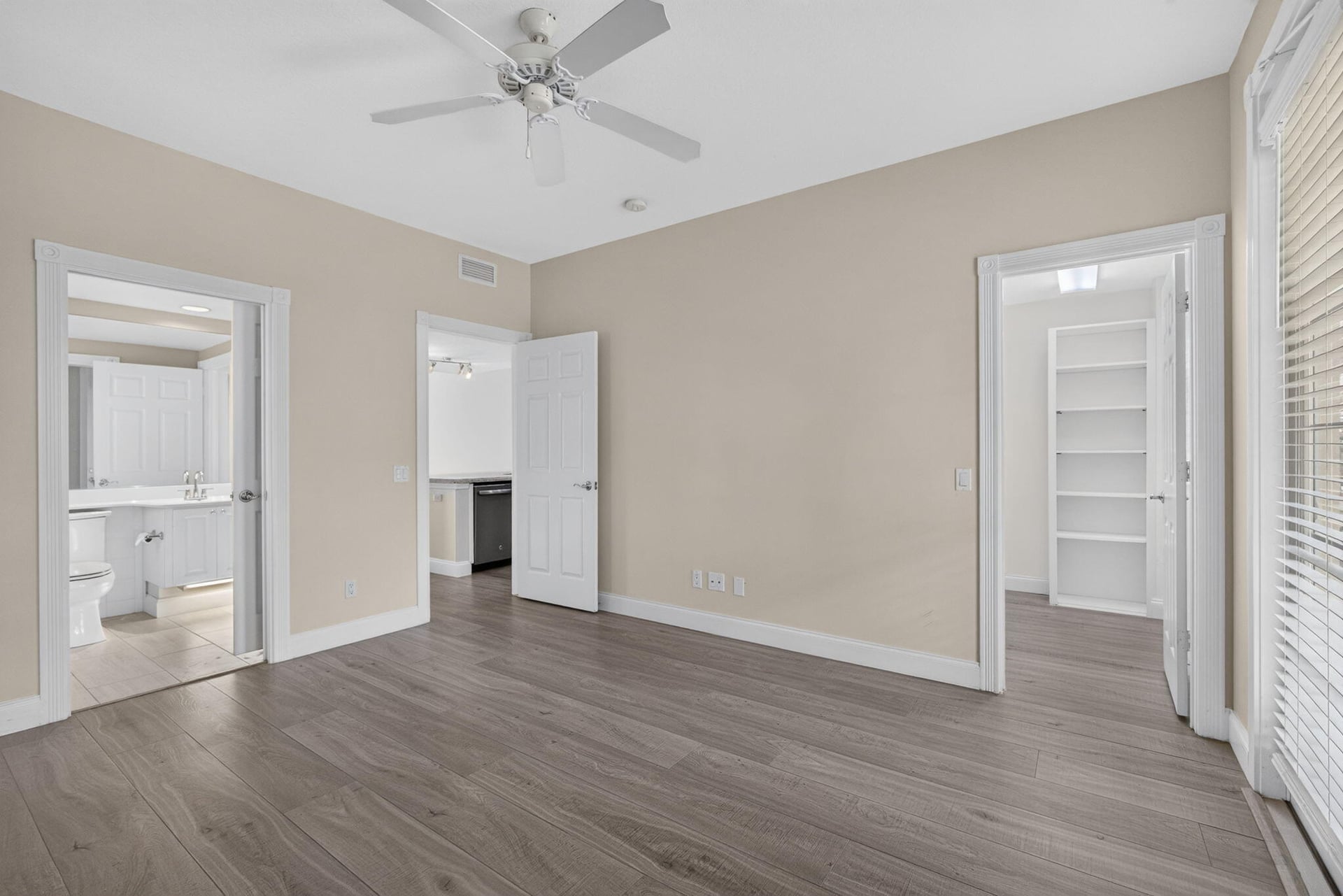 Residence photo 15