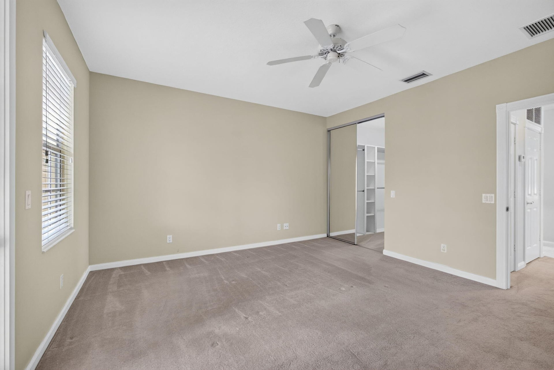 Residence photo 29