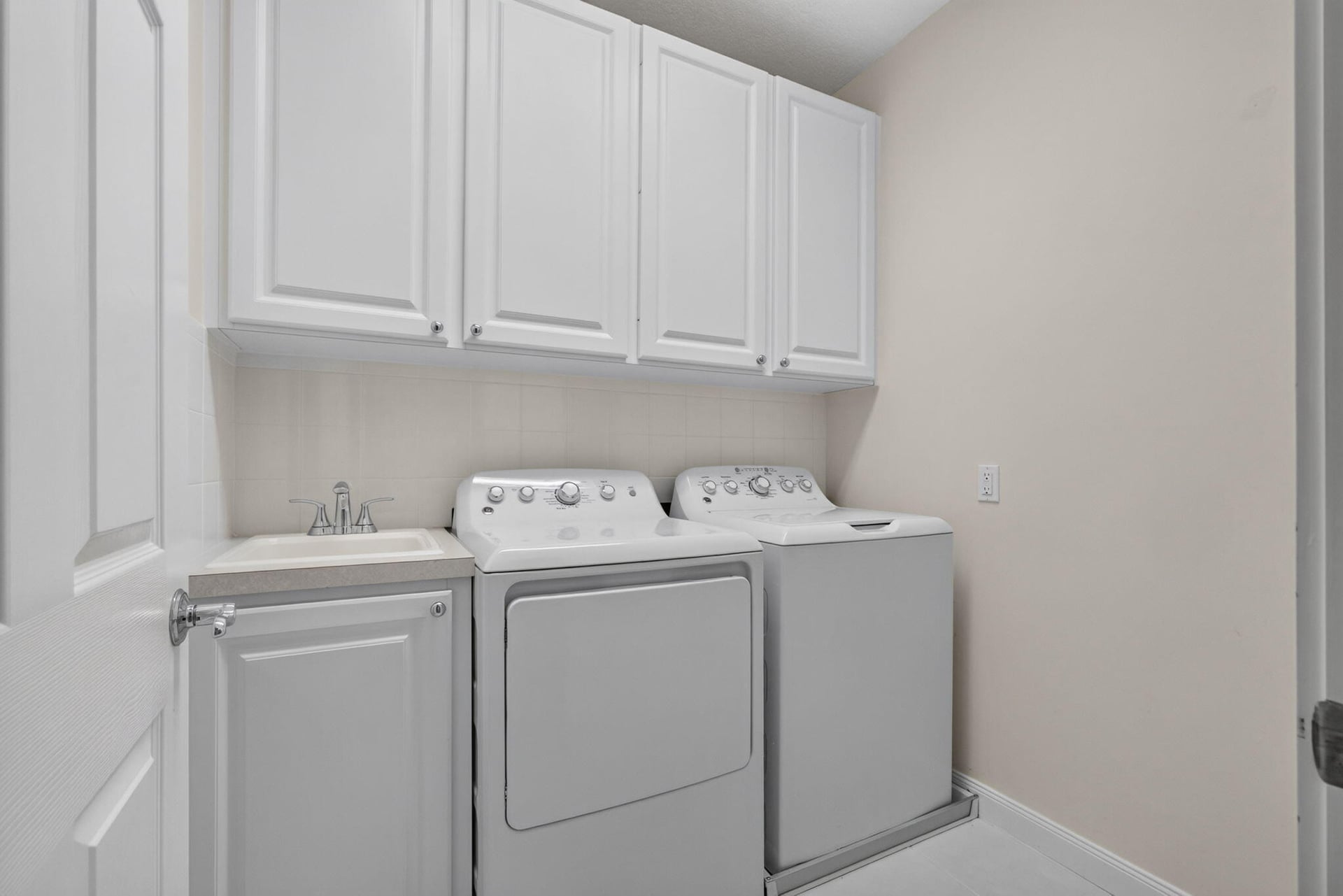 Residence photo 33
