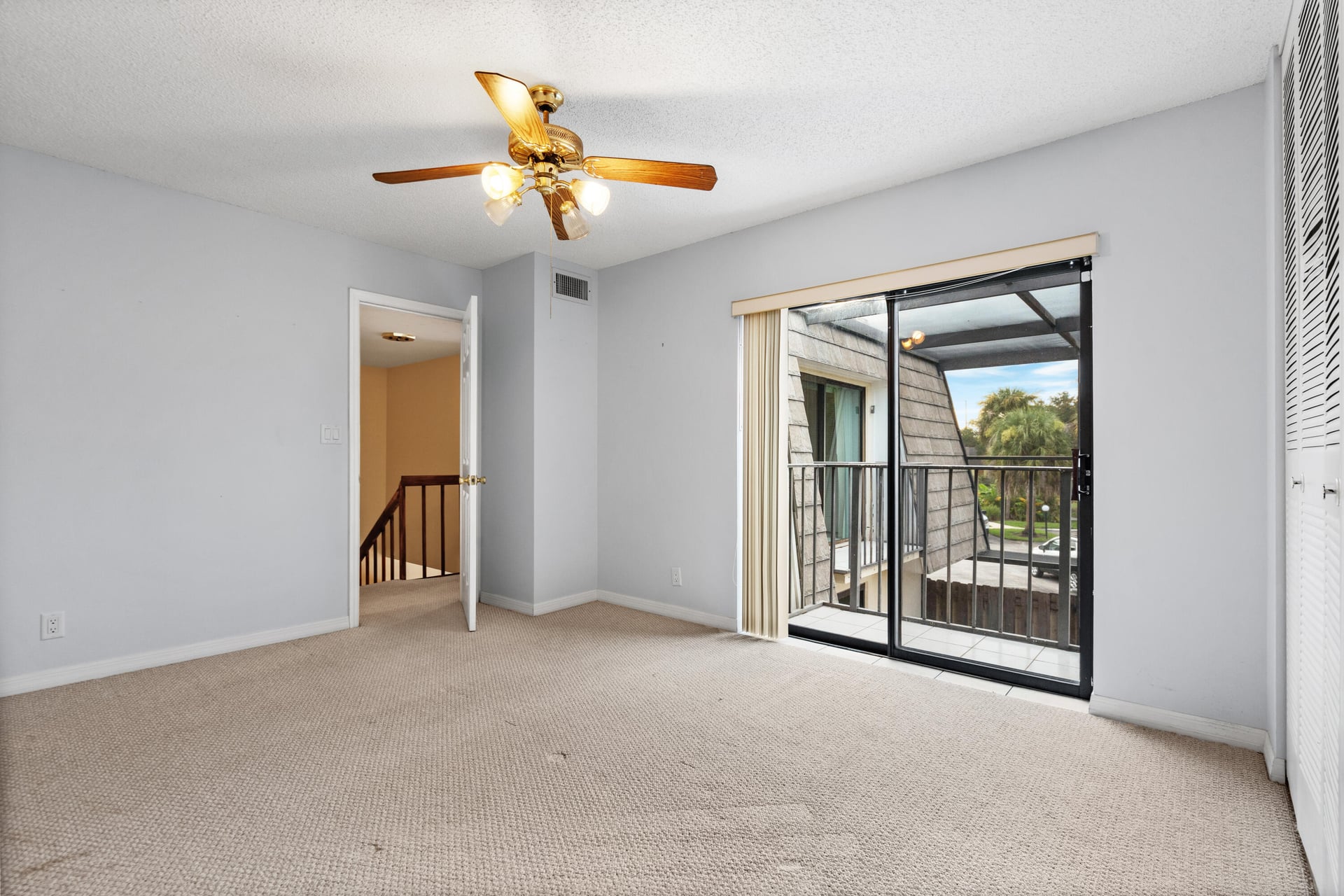 Residence photo 20