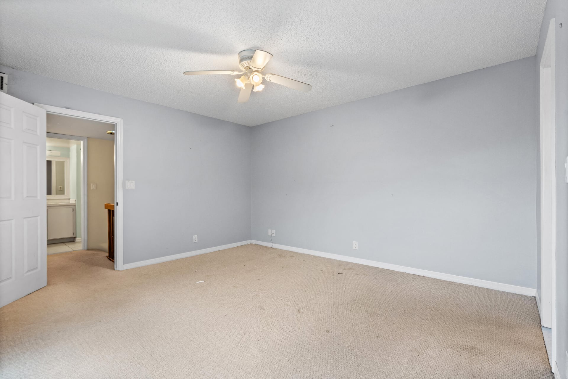 Residence photo 22