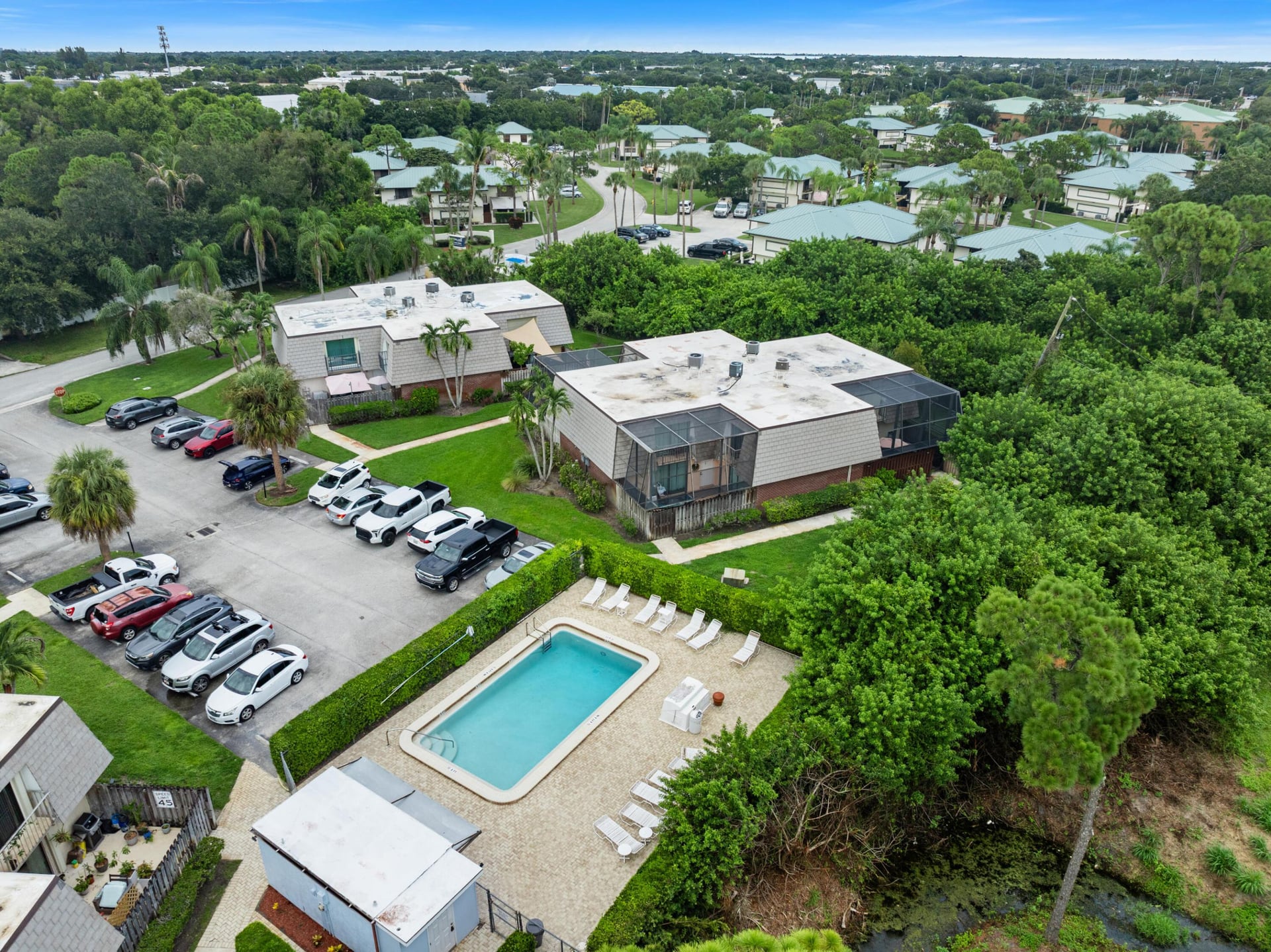 Residence photo 26