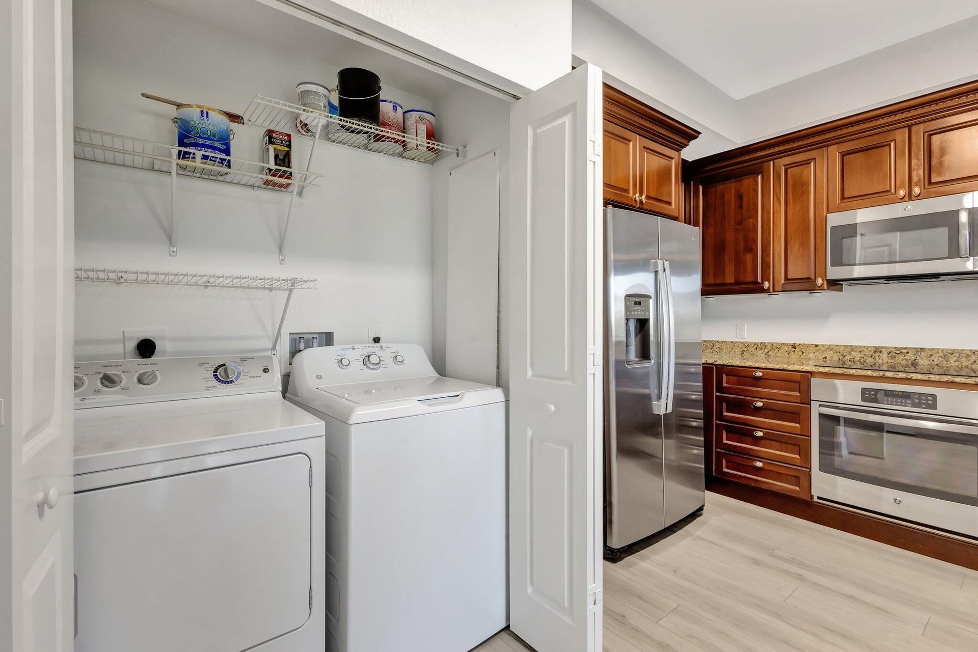 Renaissance Commons II Unit 1401 photo 8