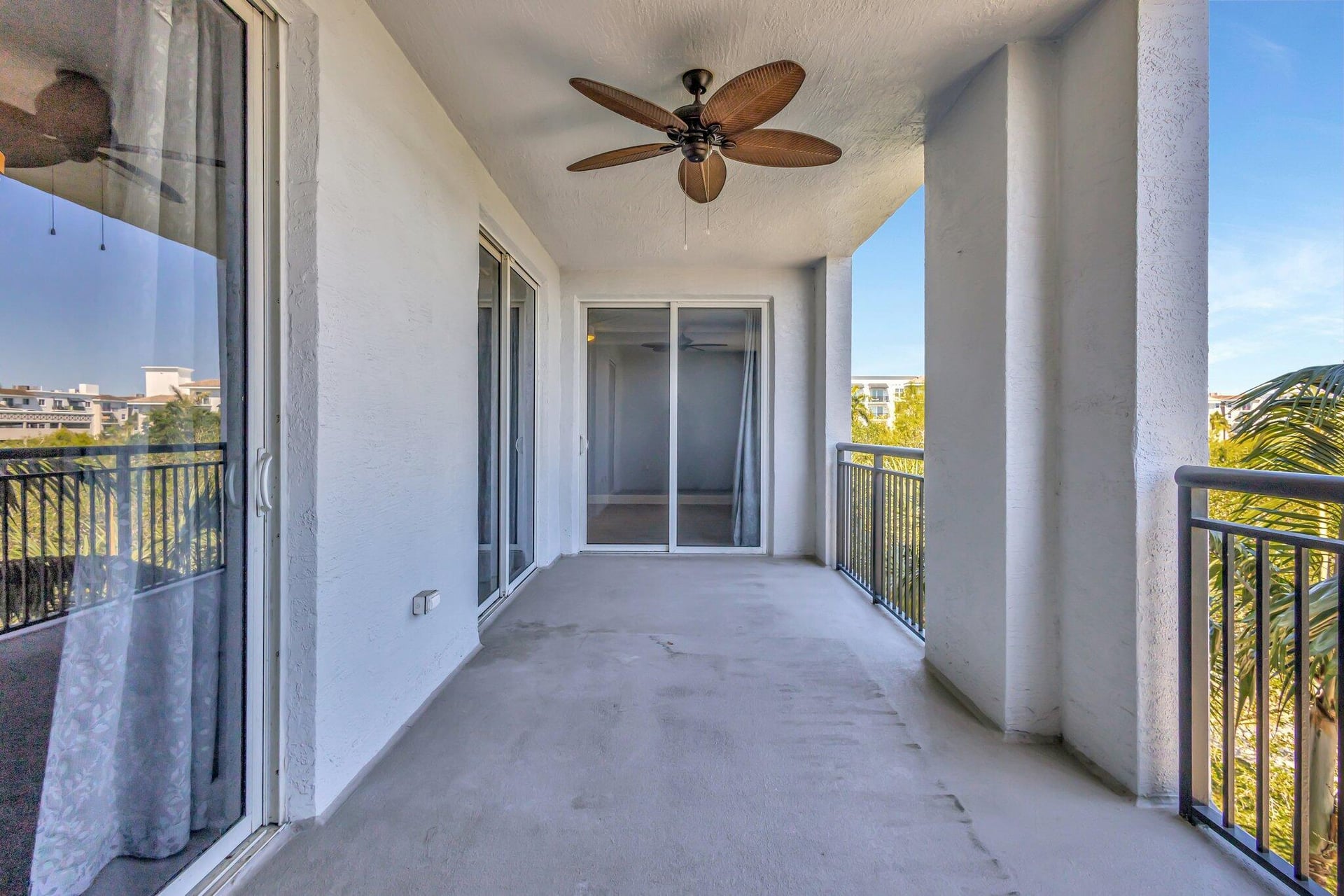 Renaissance Commons II Unit 1401 photo 12