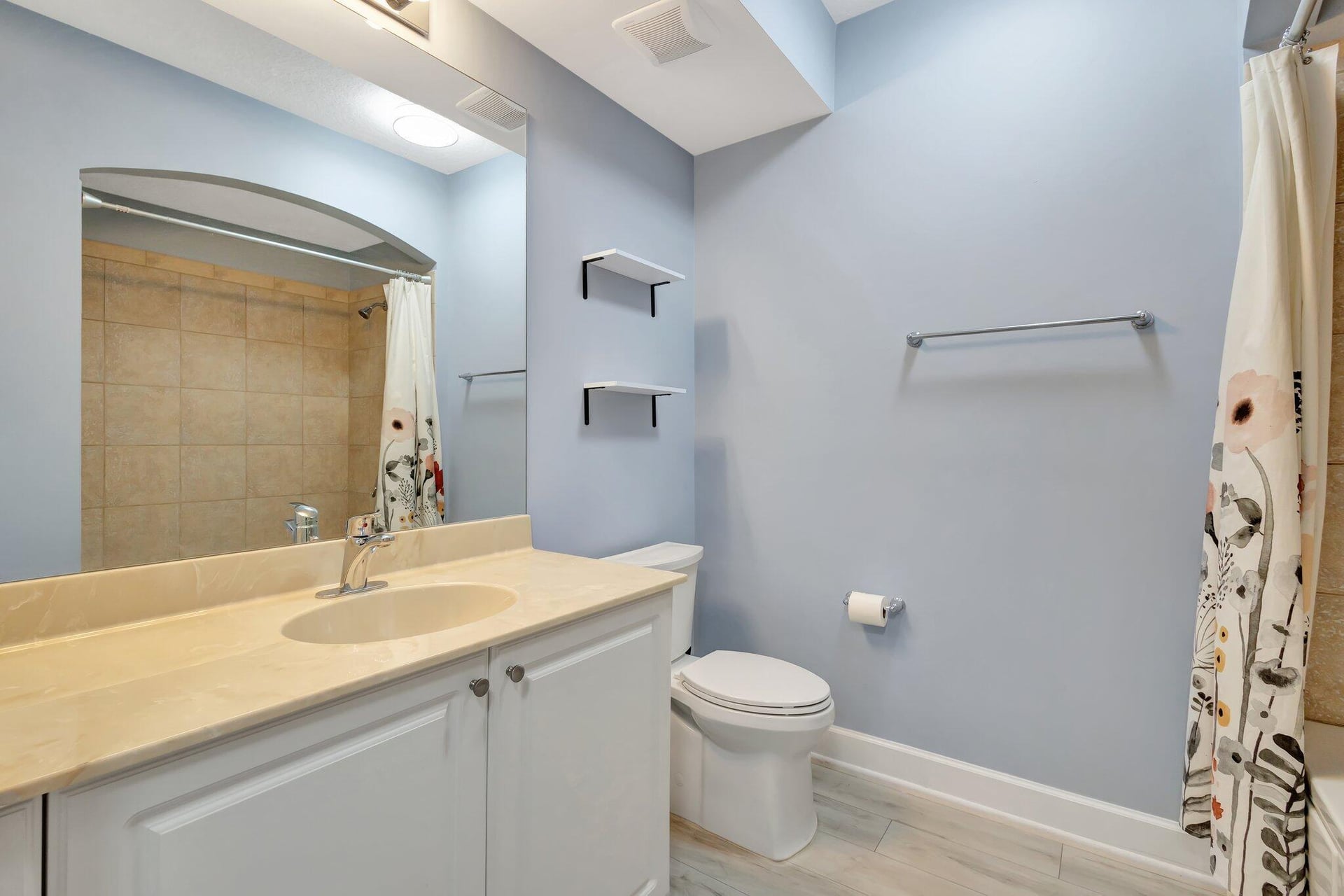 Renaissance Commons II Unit 1401 photo 27