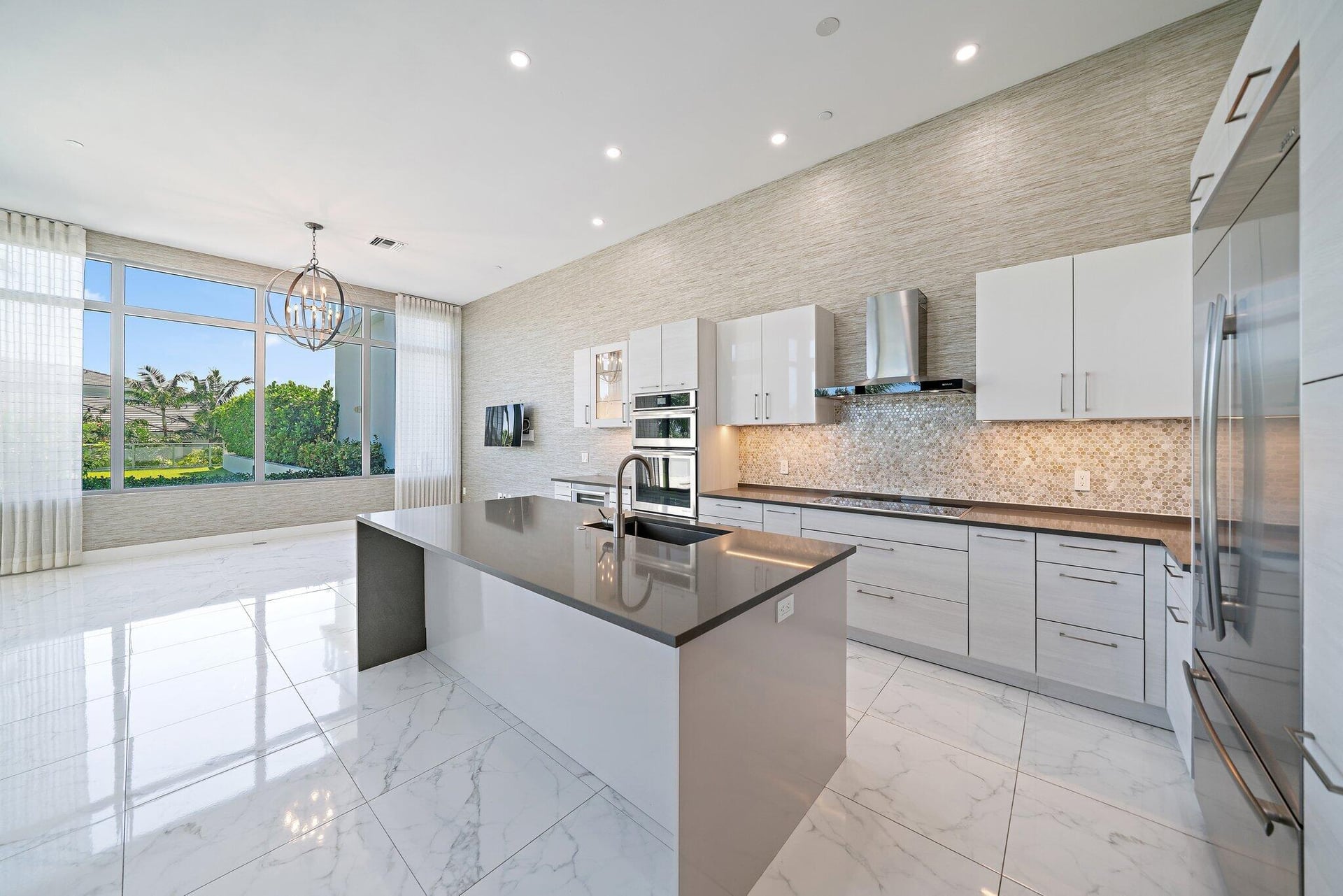 Water Club North Palm Beach Unit 301 photo 2
