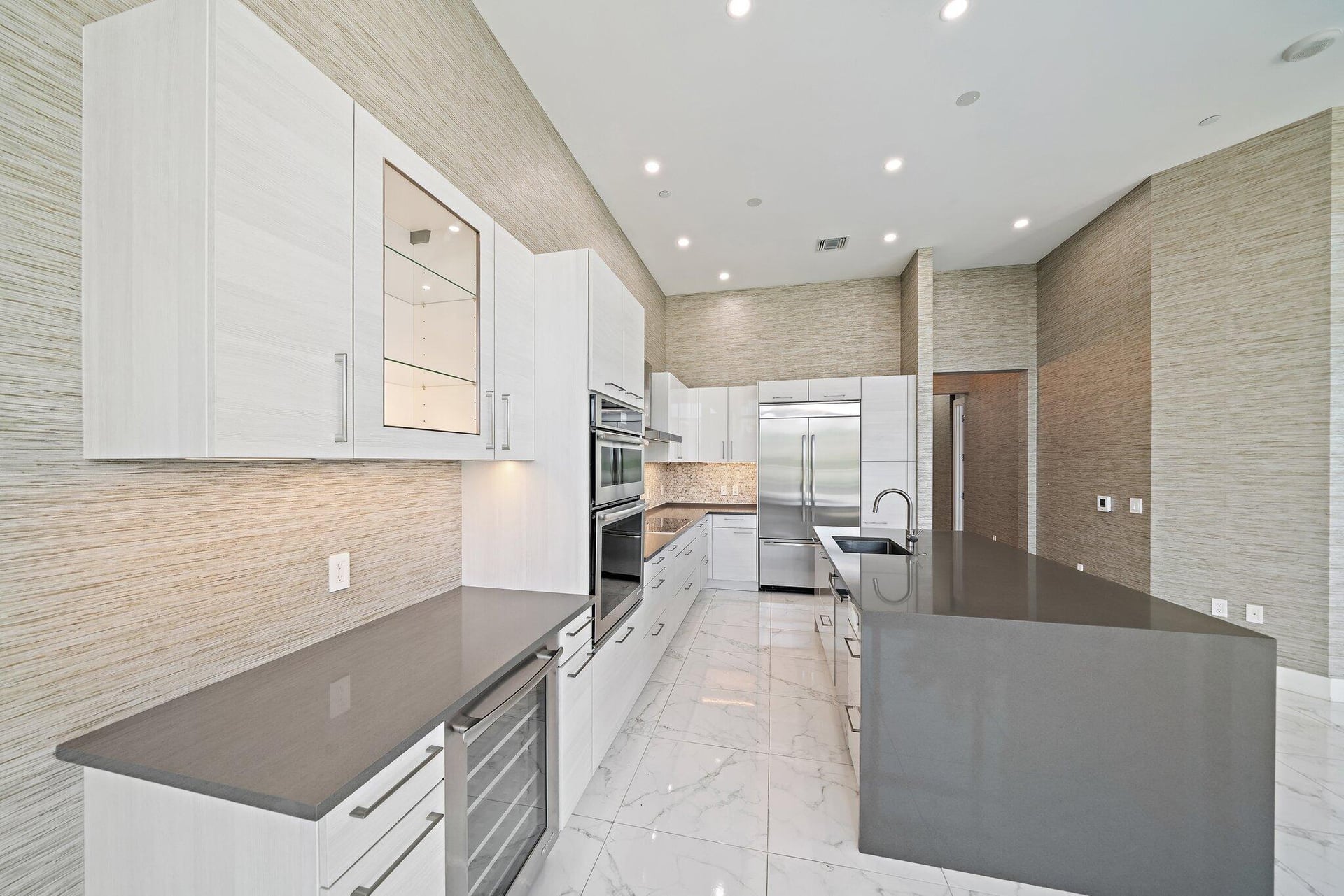 Water Club North Palm Beach Unit 301 photo 3