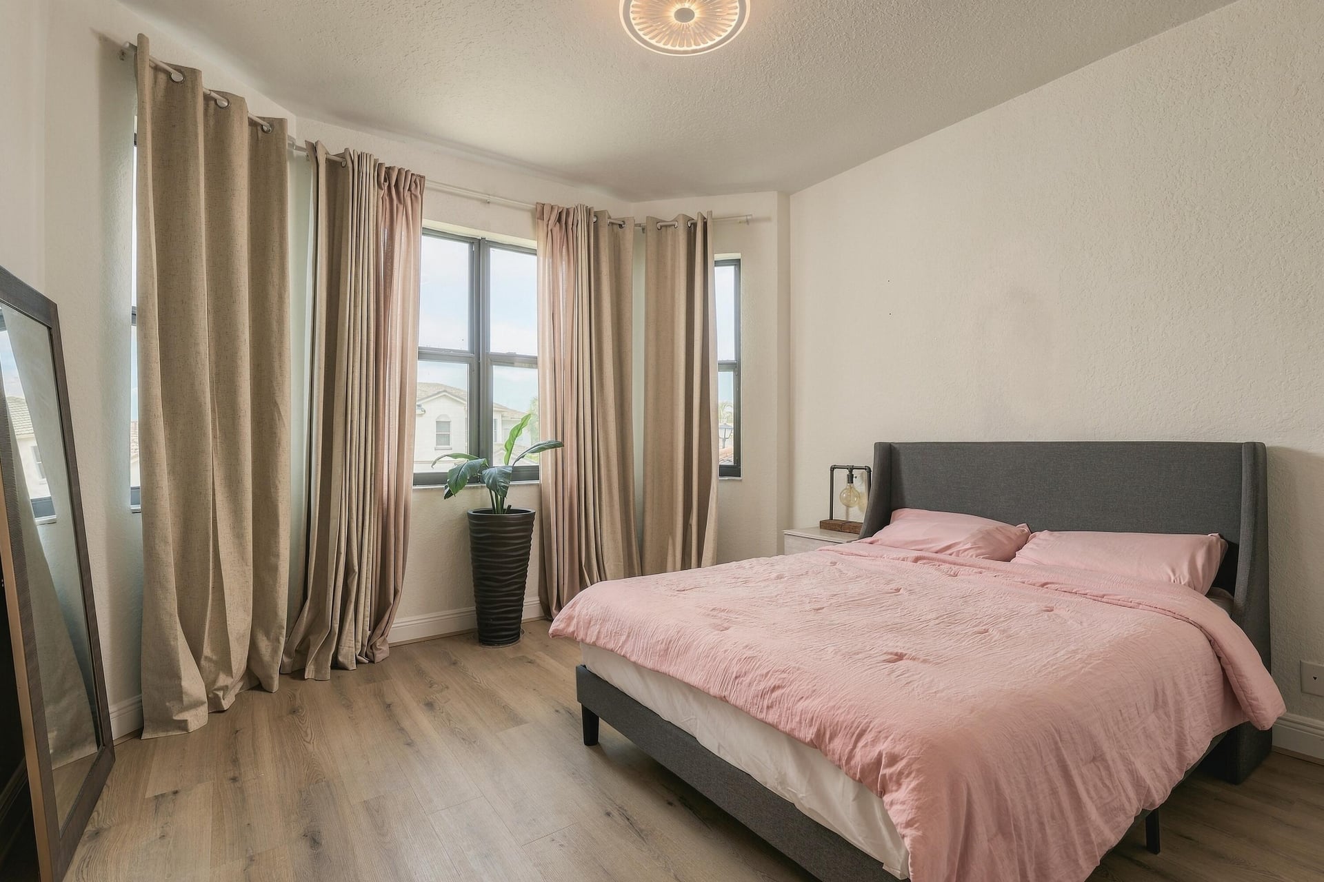Residence photo 47