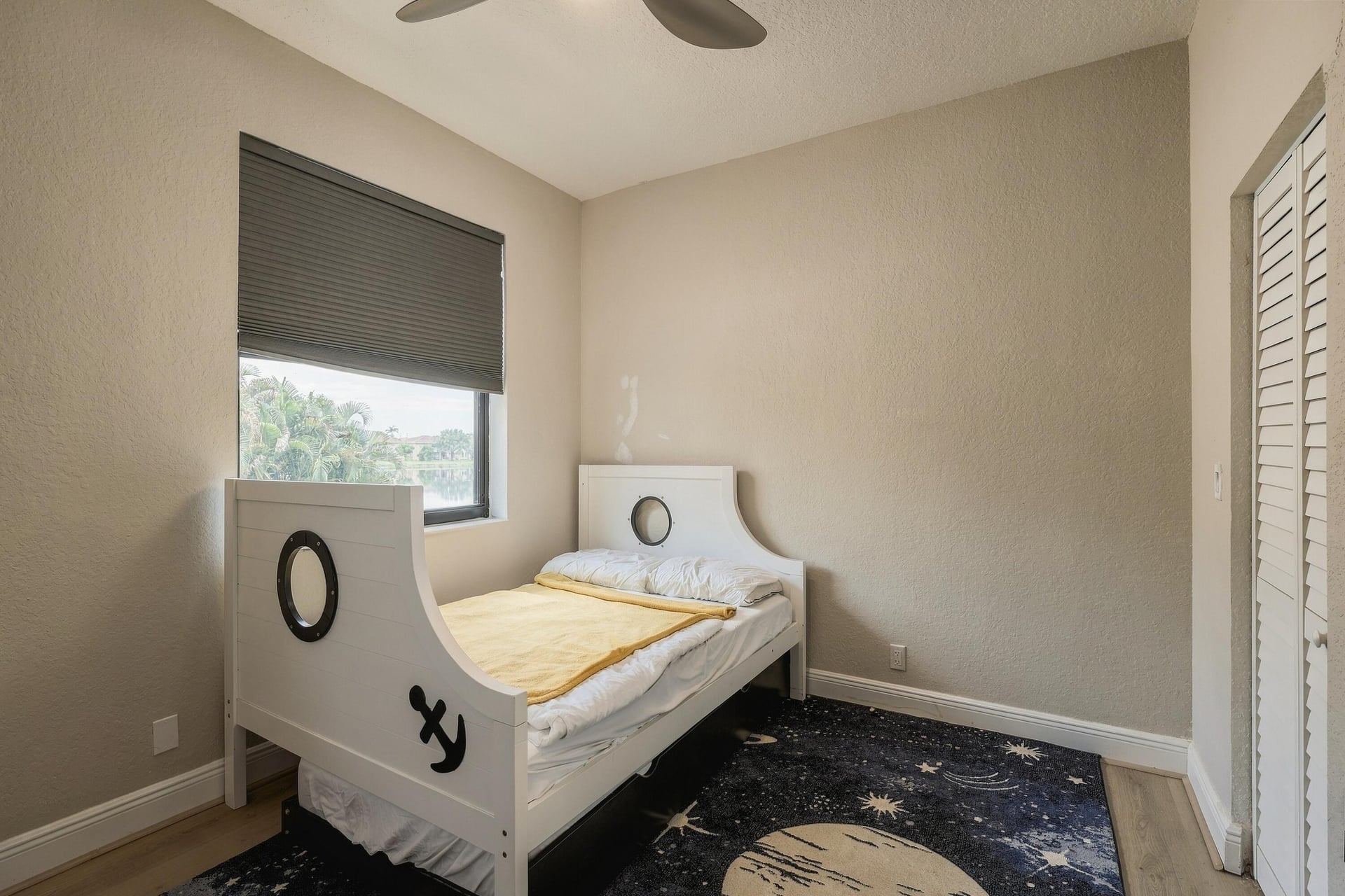 Residence photo 53