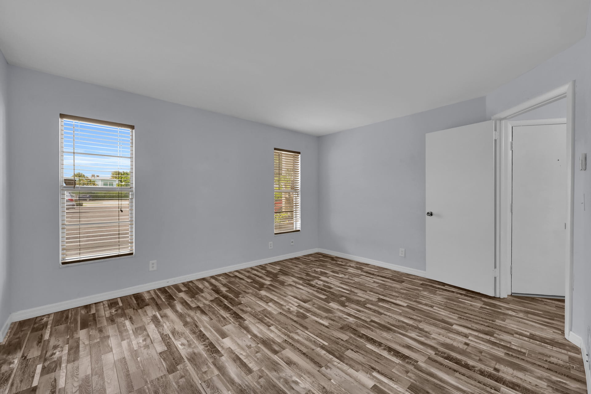 Unit 102 photo 13