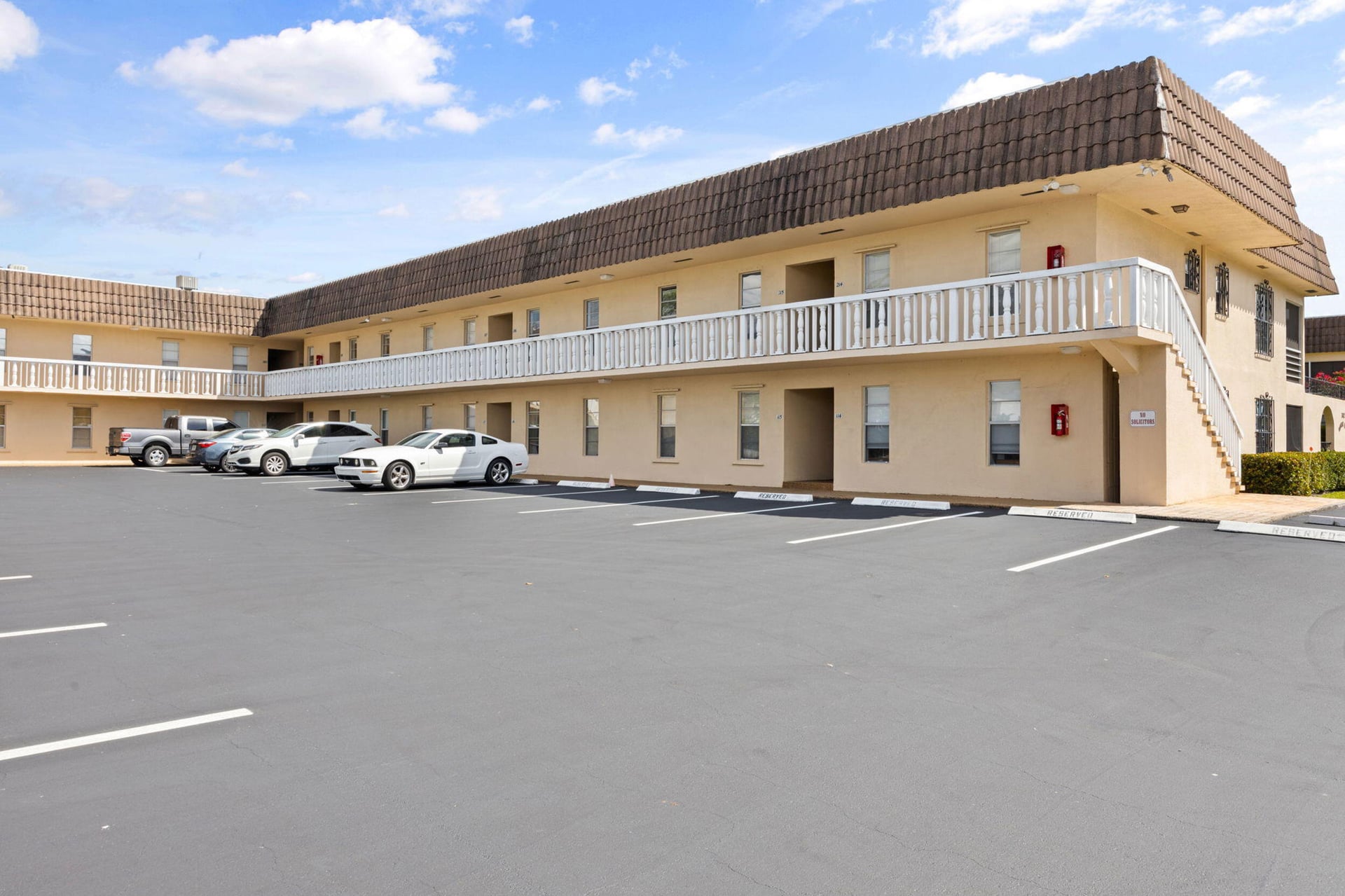 Unit 102 photo 18