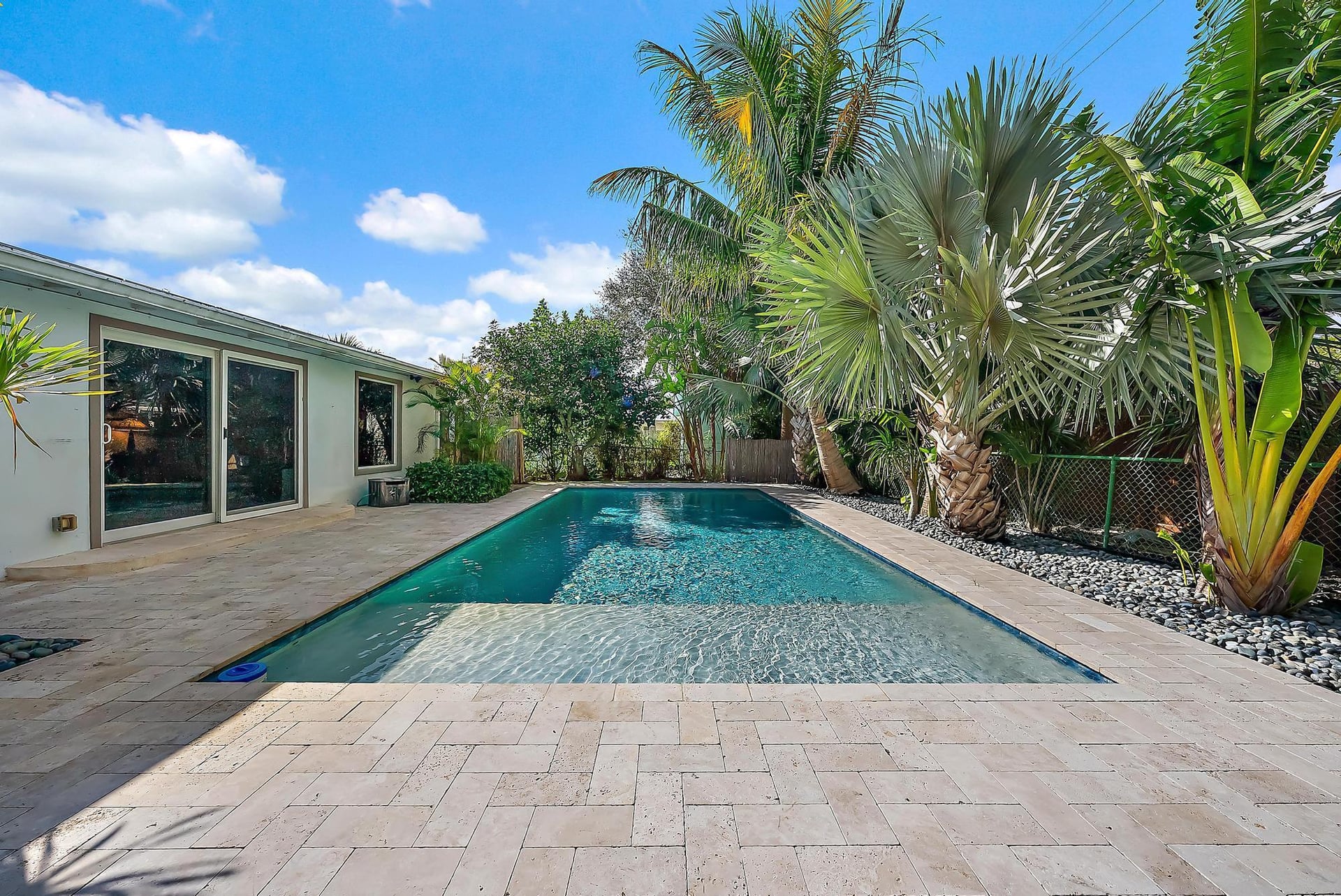 SoSo West Palm Beach Residence photo 3