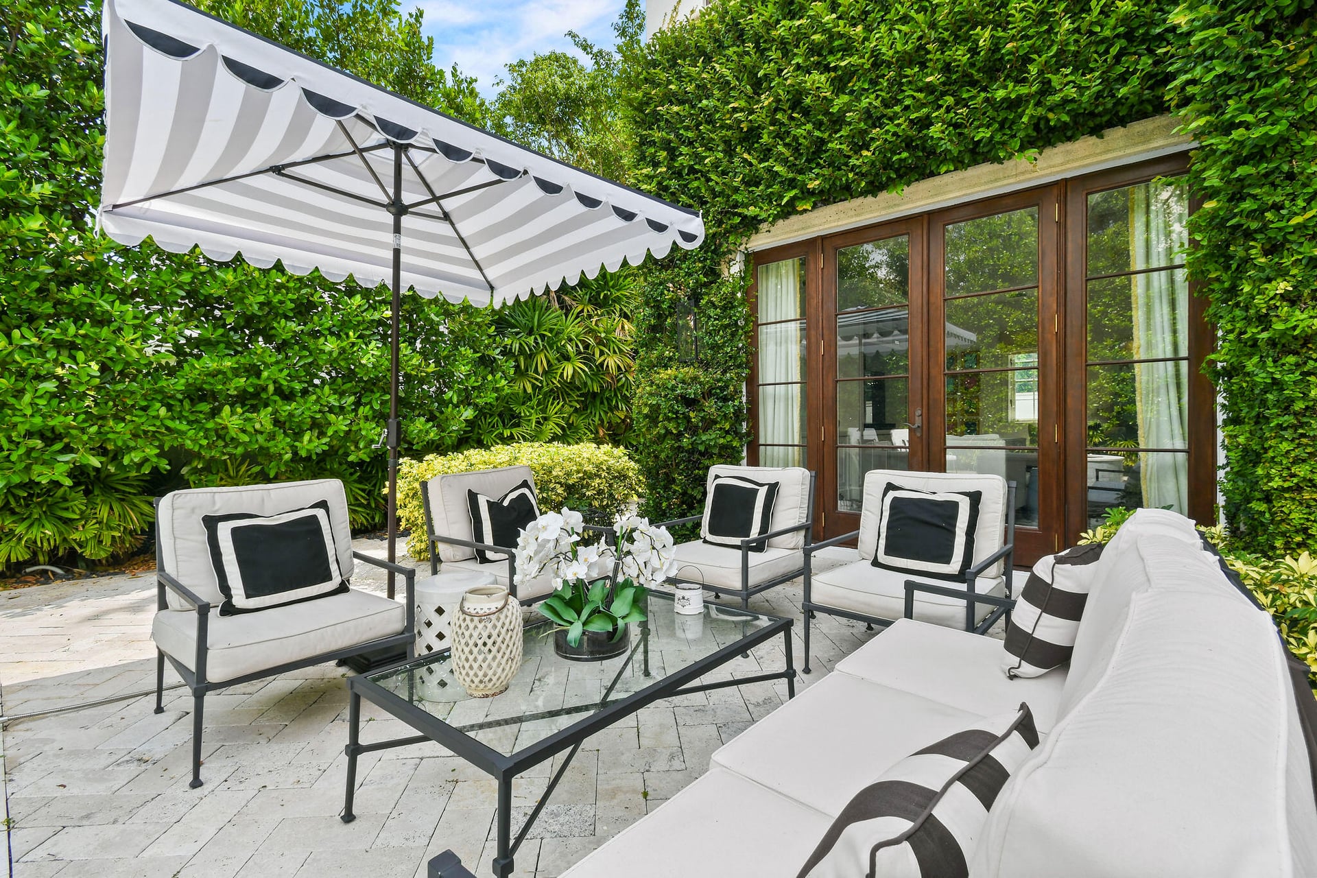 Royal Park Residence photo 15