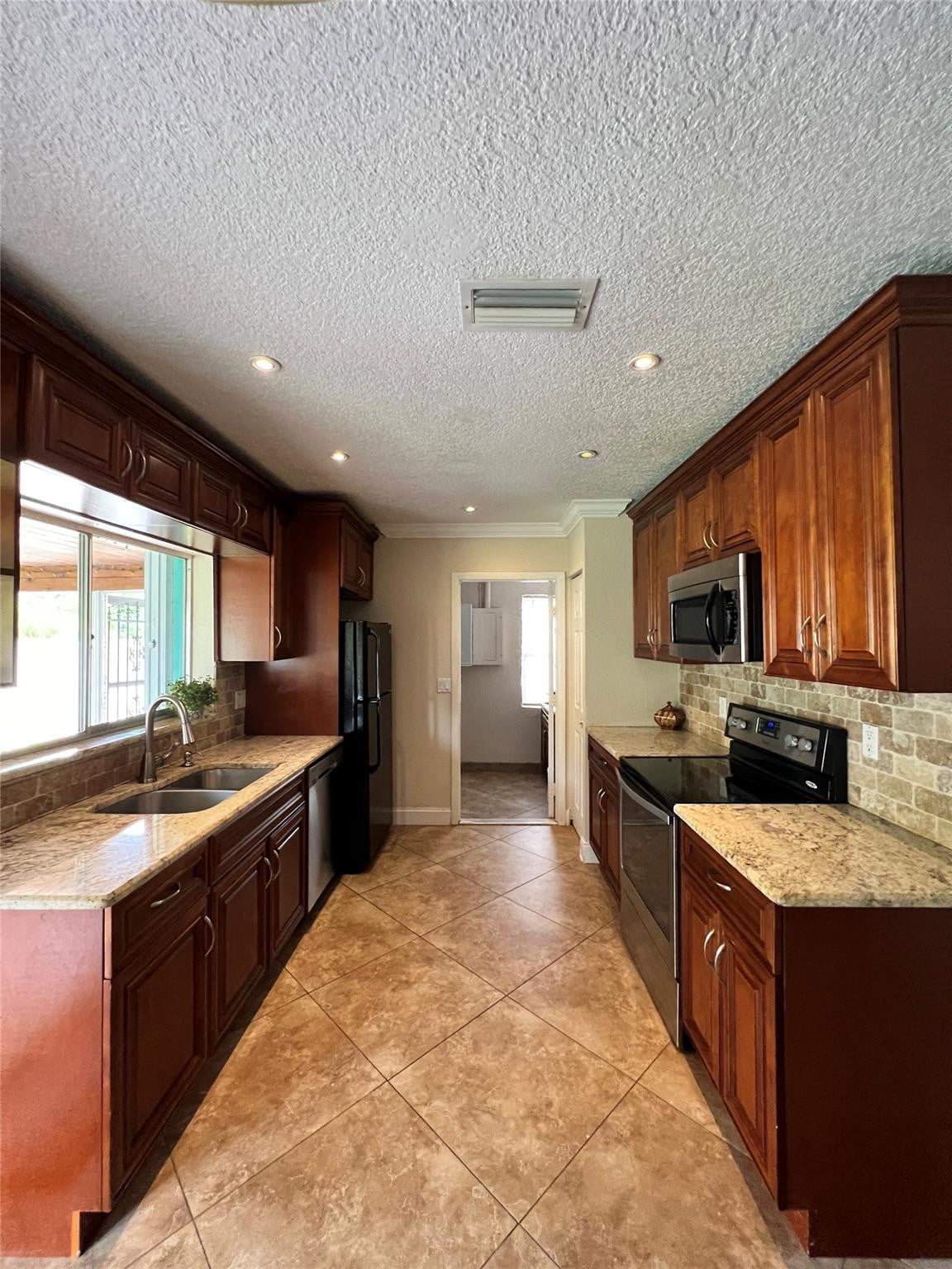 Residence photo 9