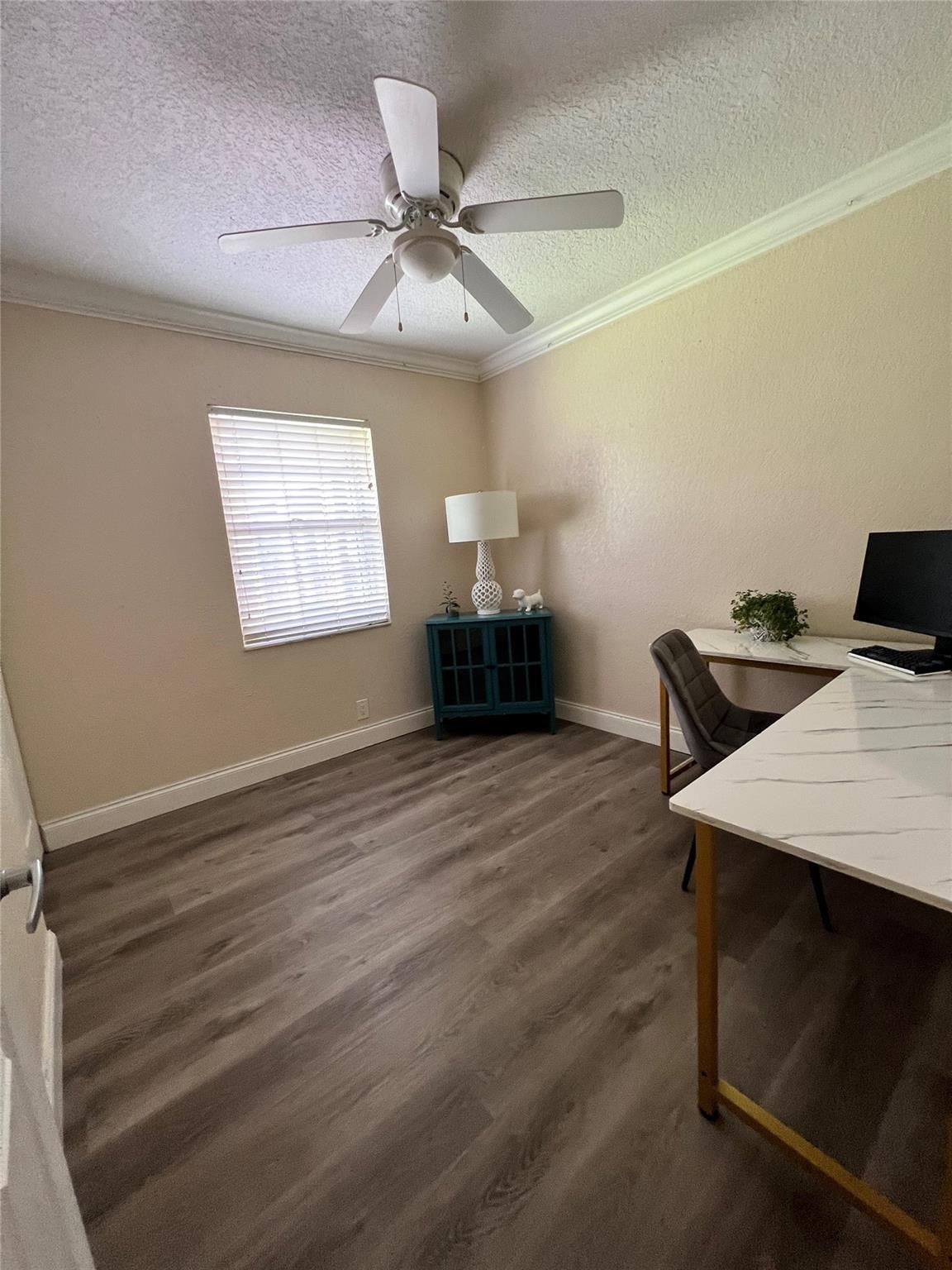 Residence photo 16