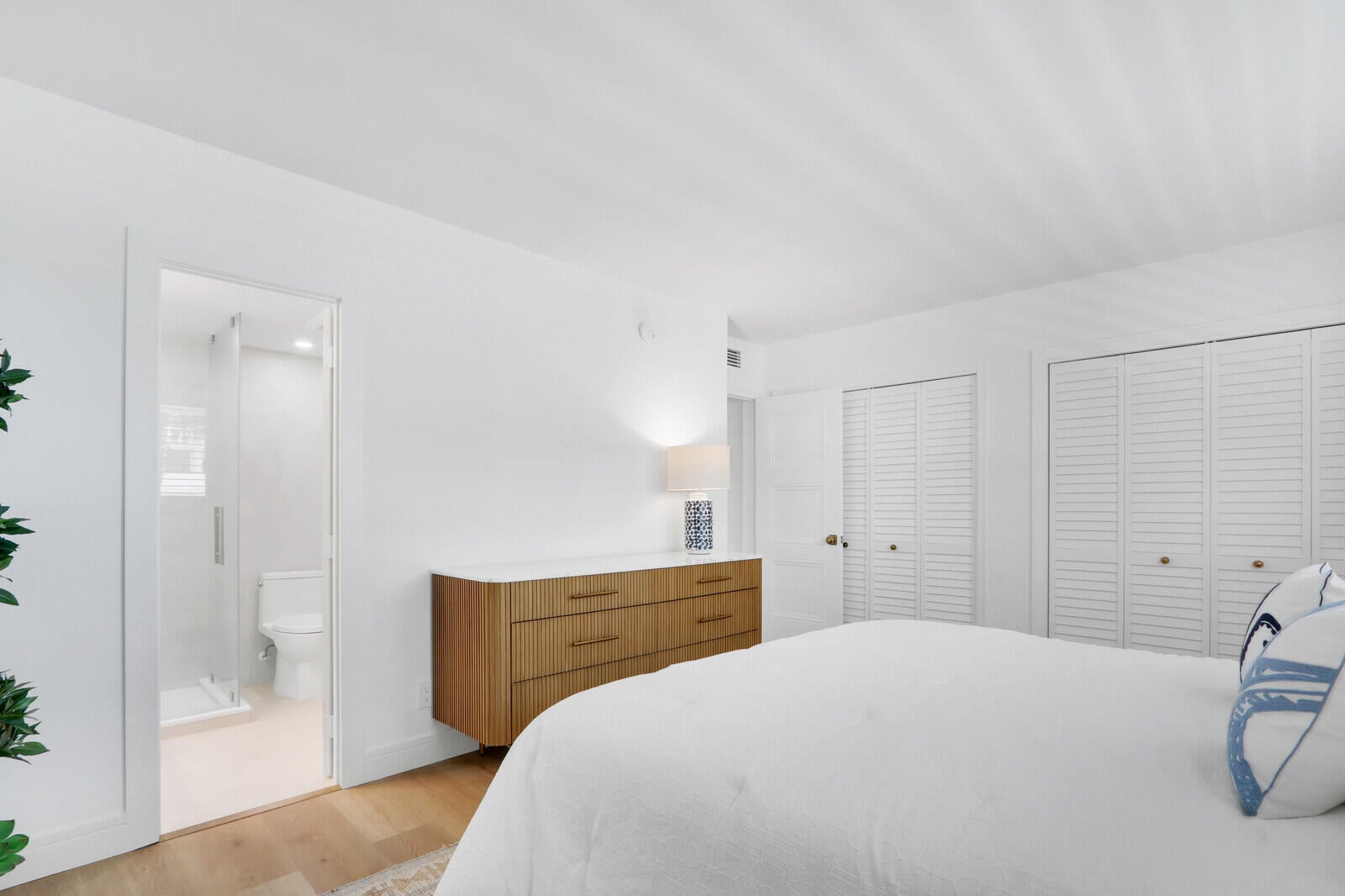 North End Palm Beach Unit 1090 photo 17