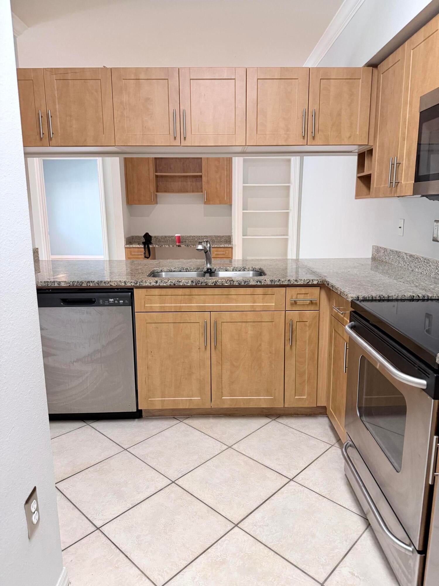 Unit 205 photo 3