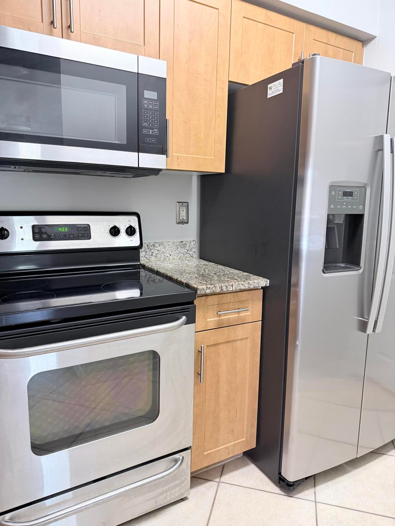 Unit 205 photo 5