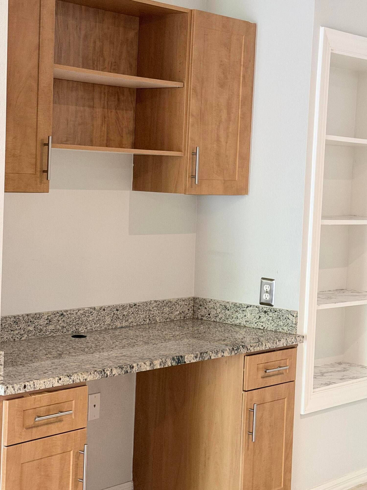 Unit 205 photo 8