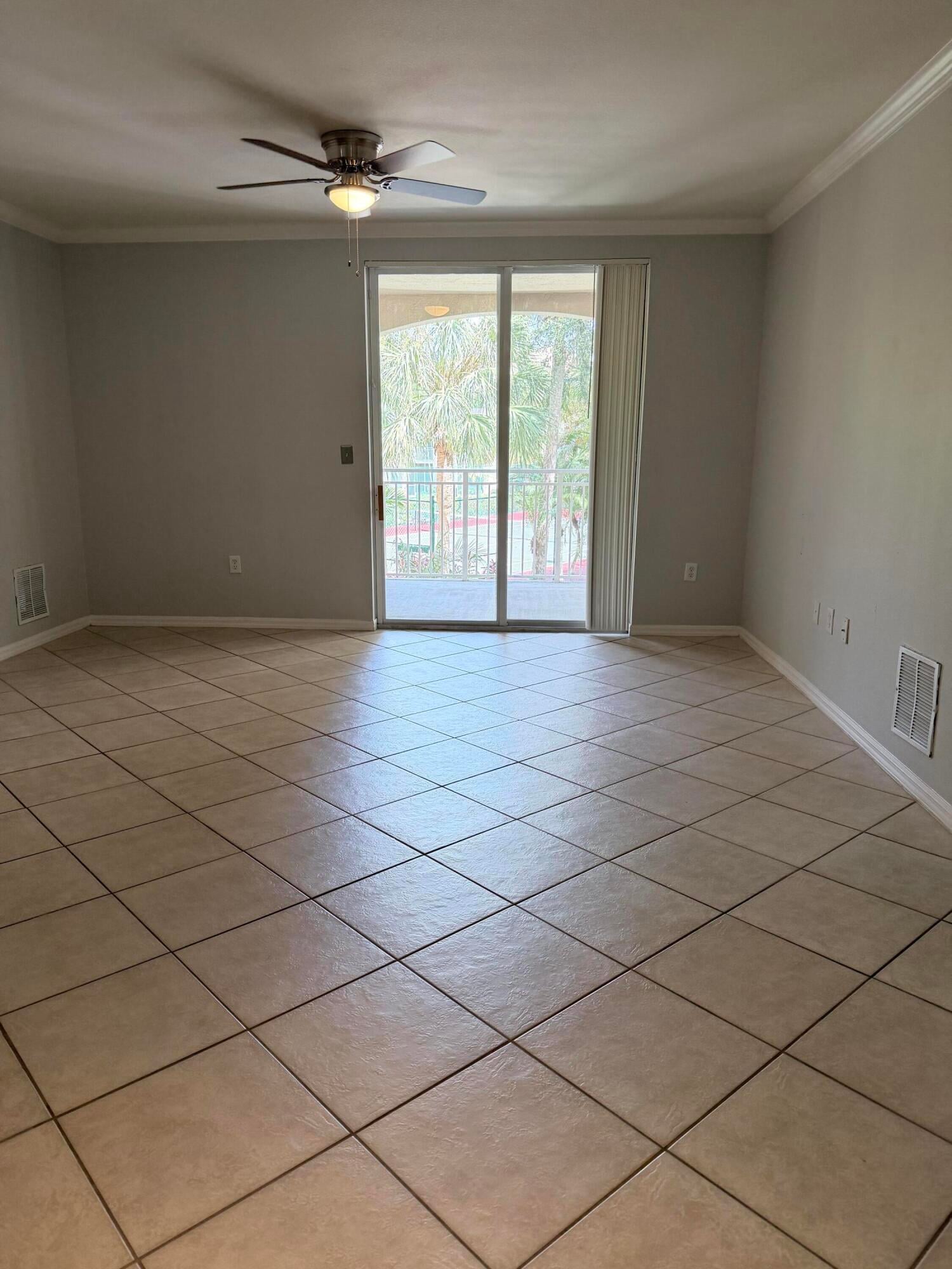 Unit 205 photo 9