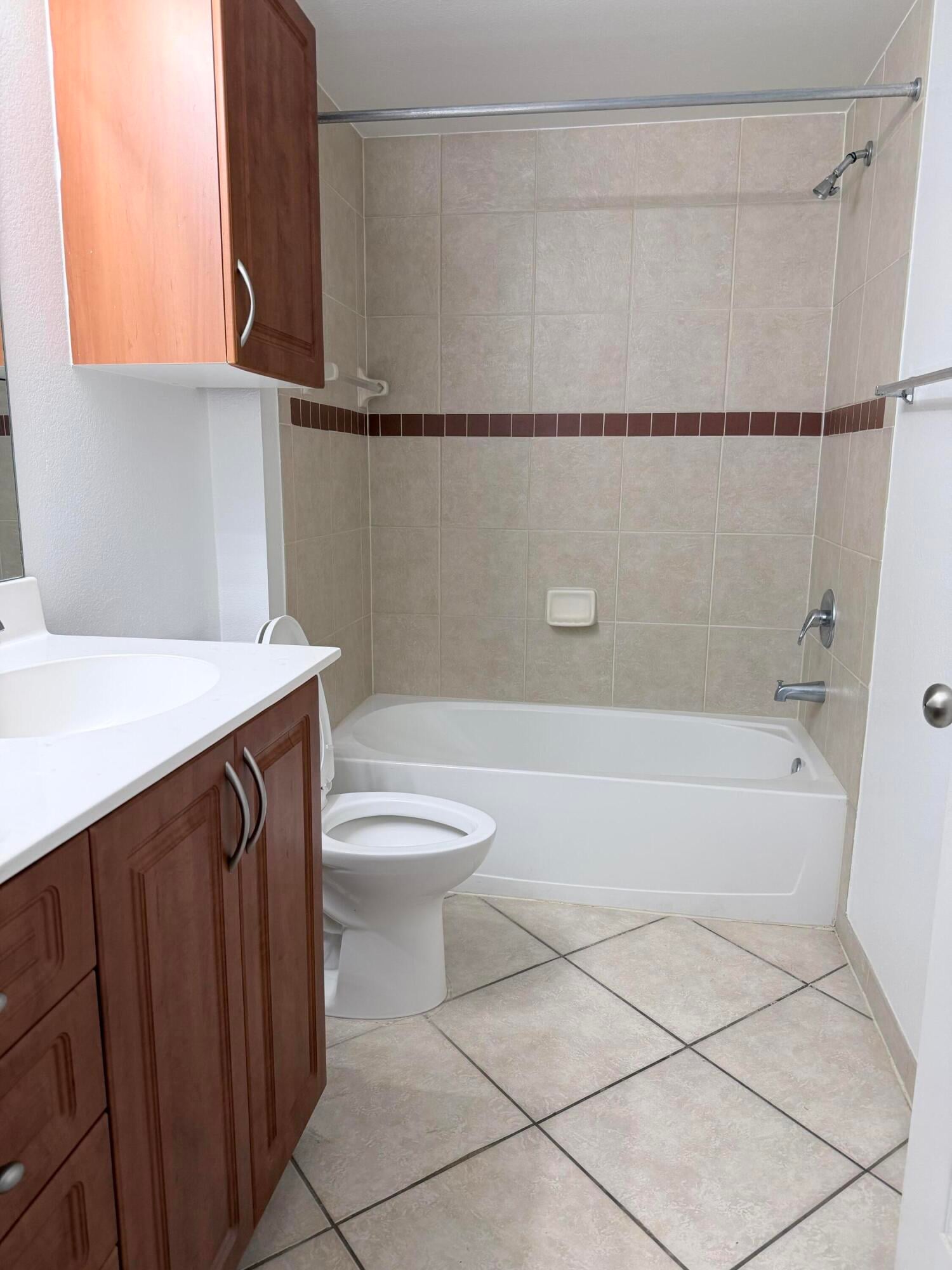 Unit 205 photo 12