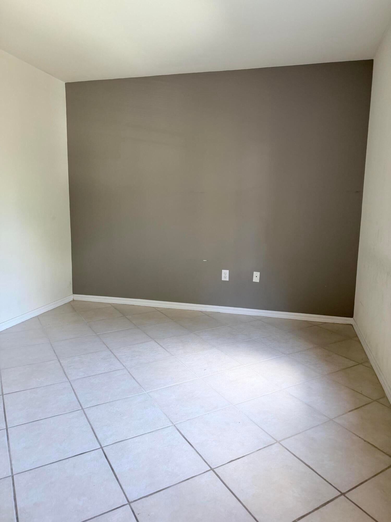 Unit 205 photo 26