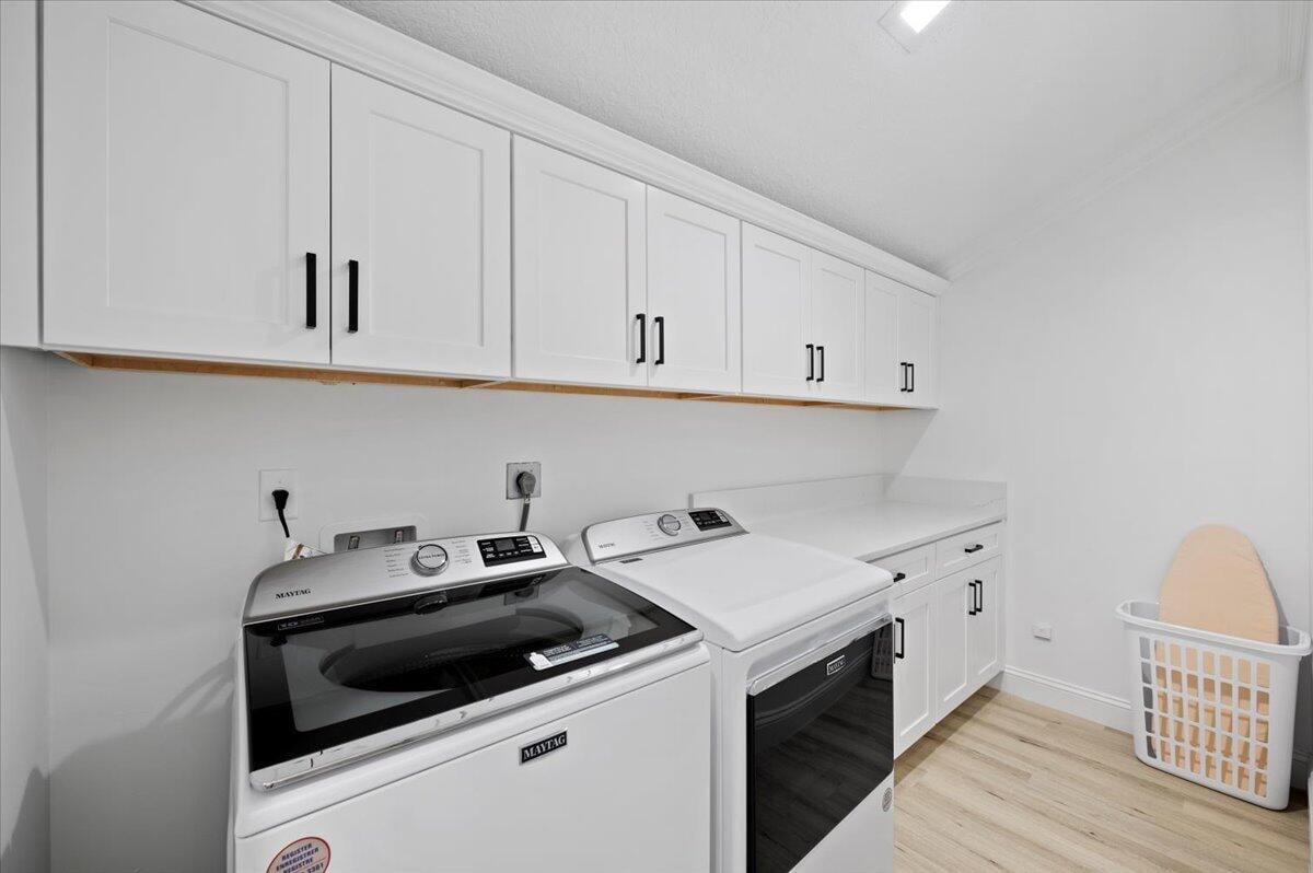  Unit F photo 29