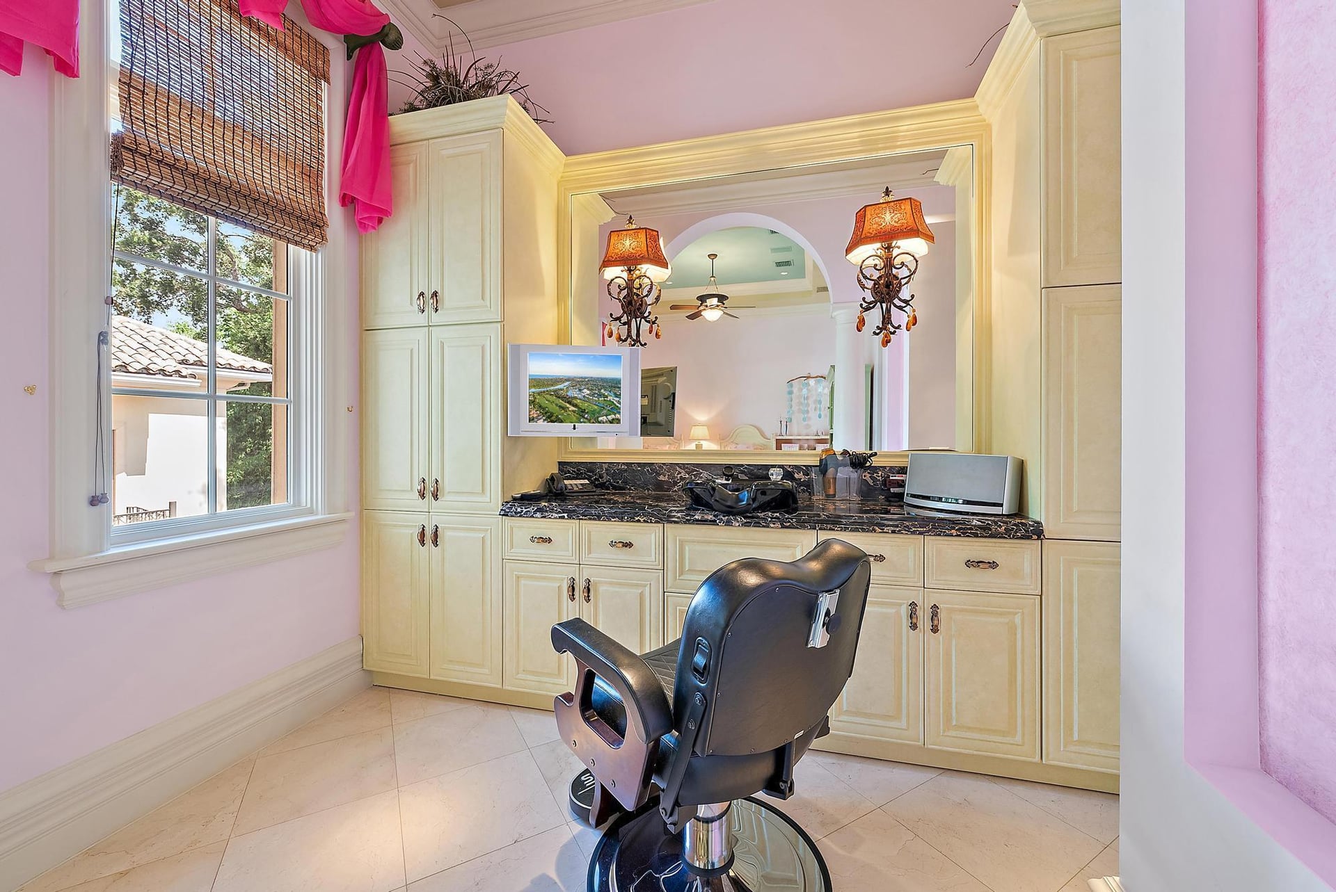  Residence photo 55