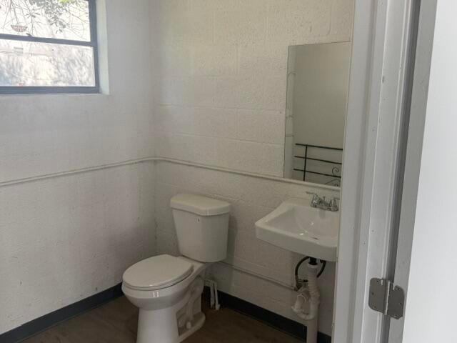  Unit 32 photo 5